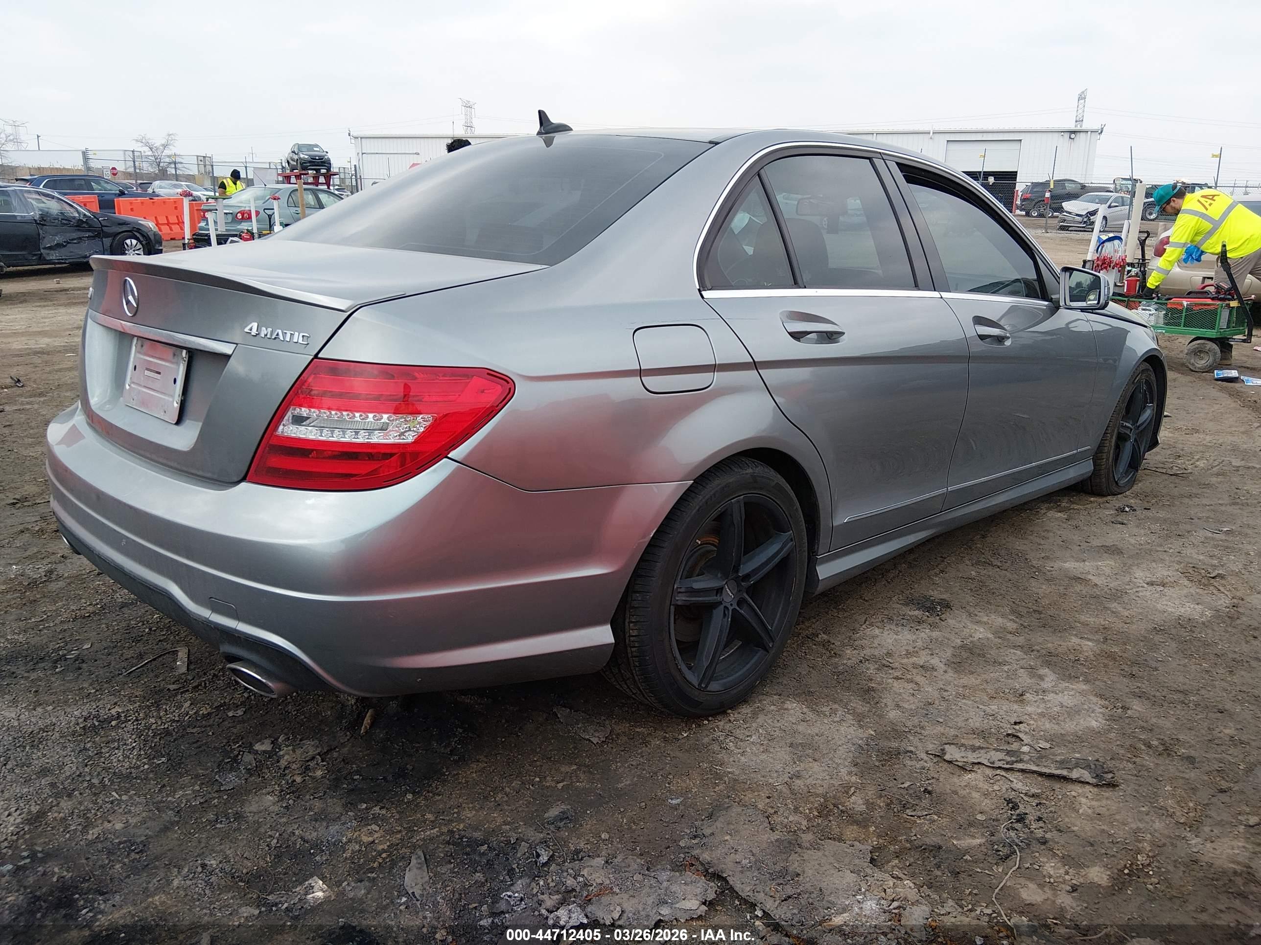 MERCEDES-BENZ C image 4