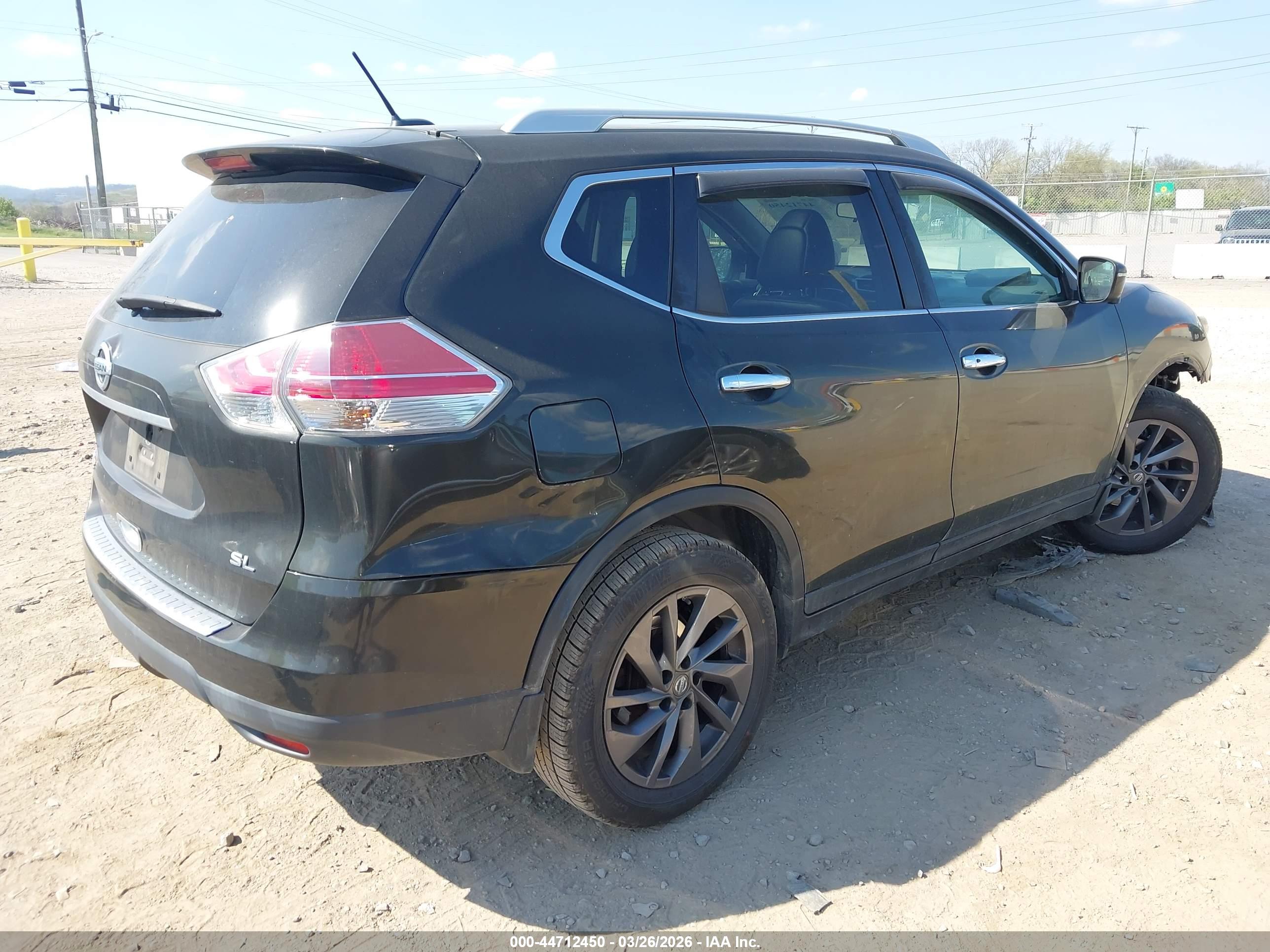 NISSAN ROGUE image 4