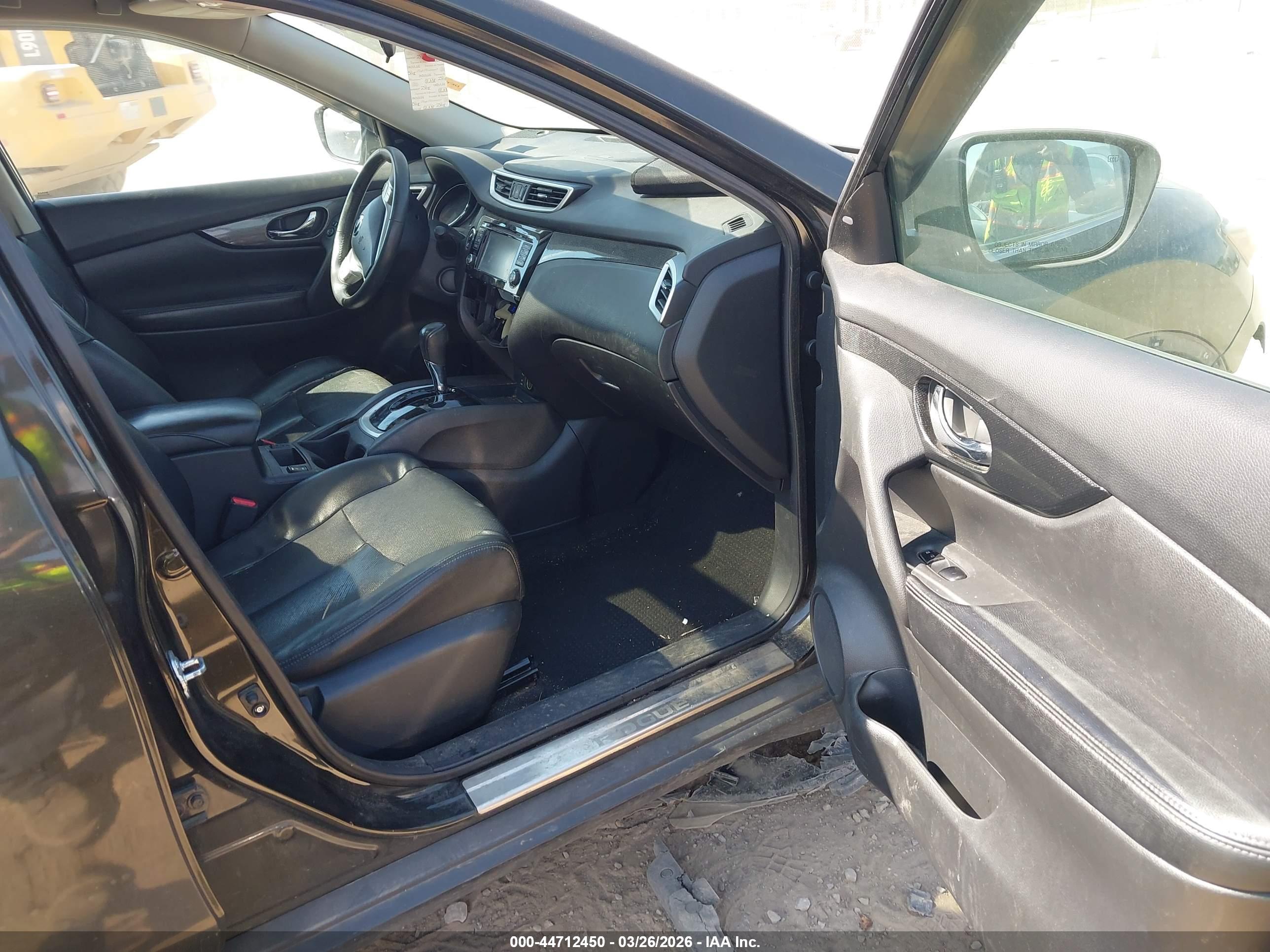 NISSAN ROGUE image 5