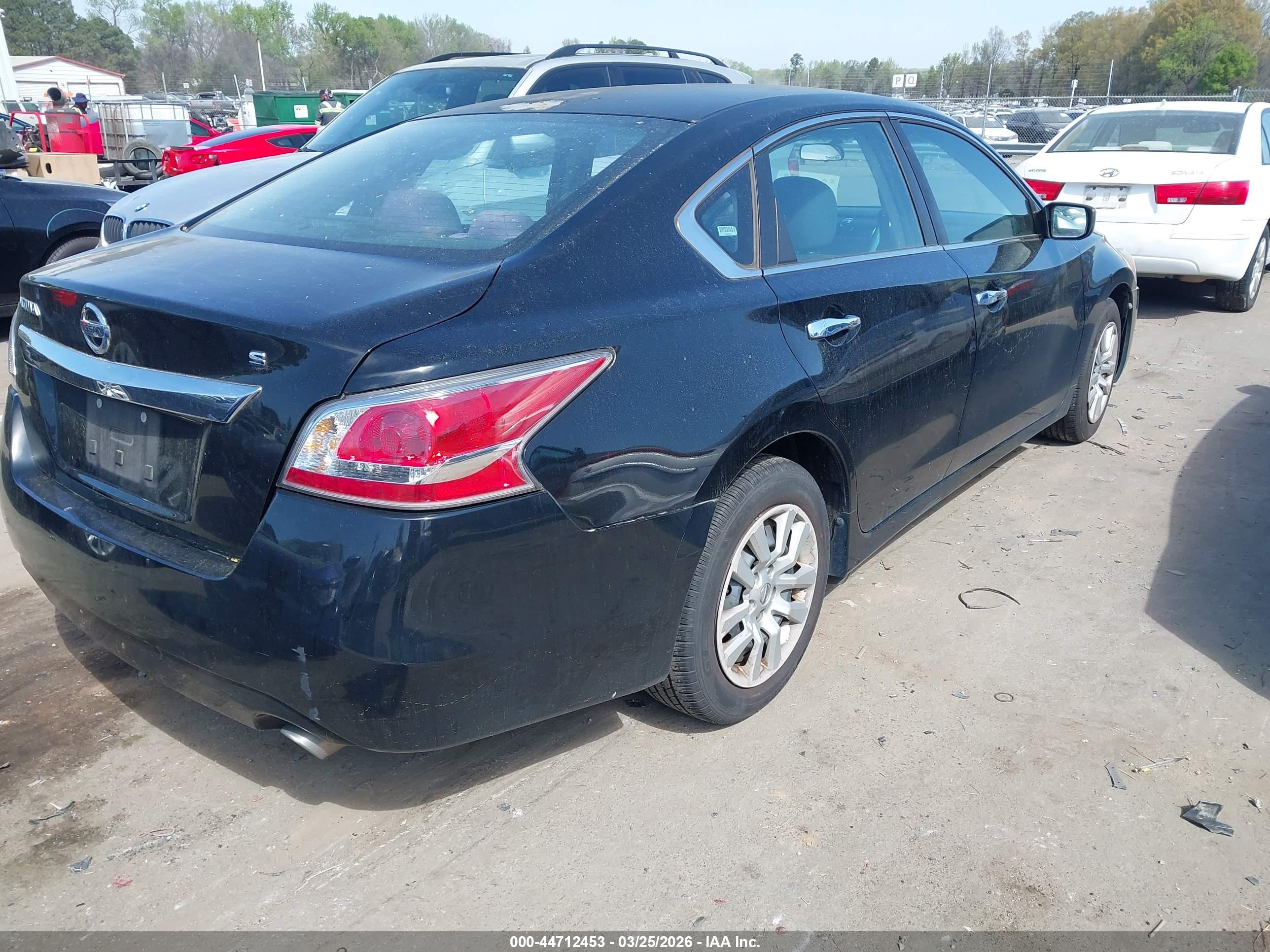 NISSAN ALTIMA image 4