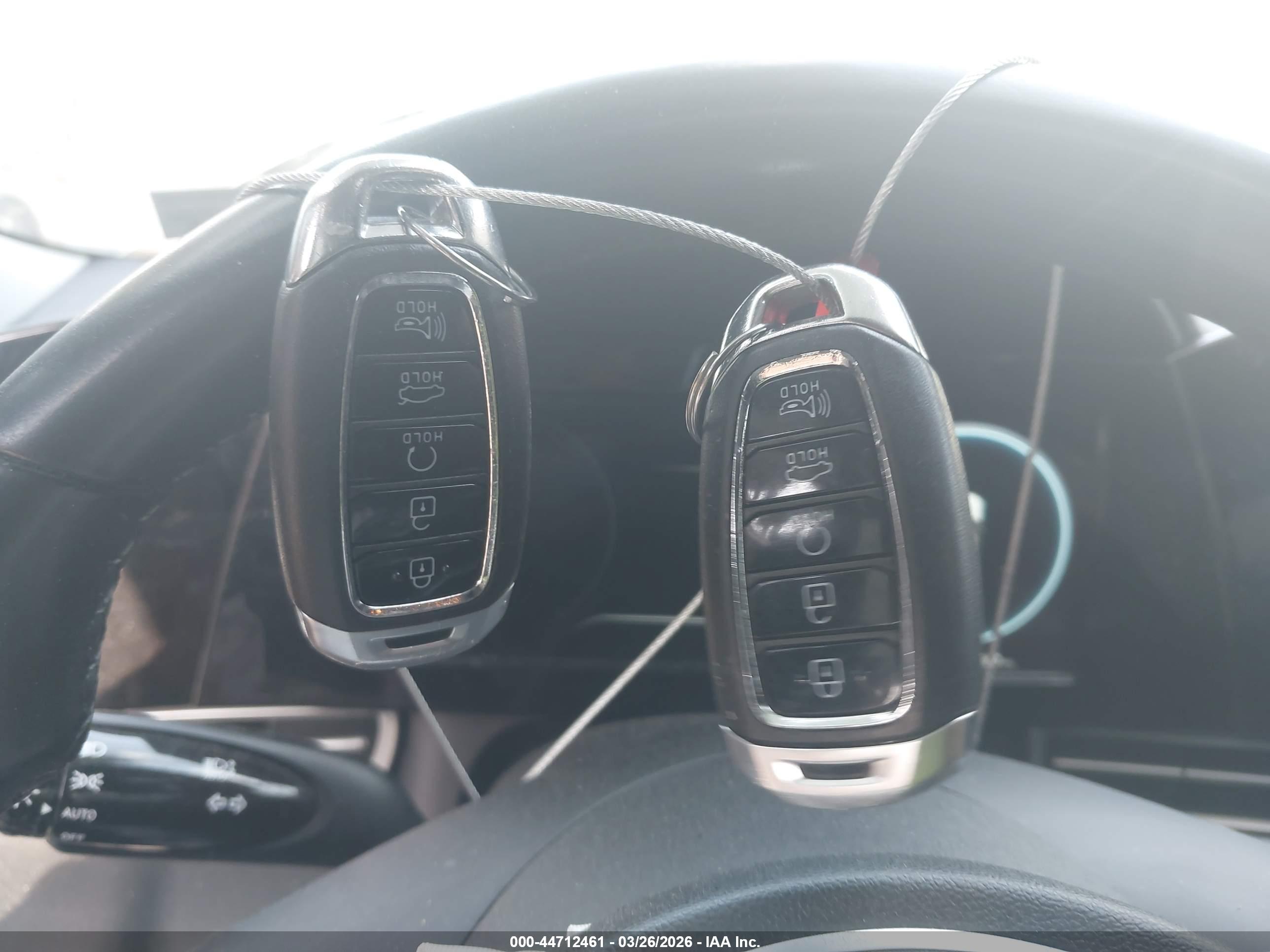 HYUNDAI ELANTRA image 11