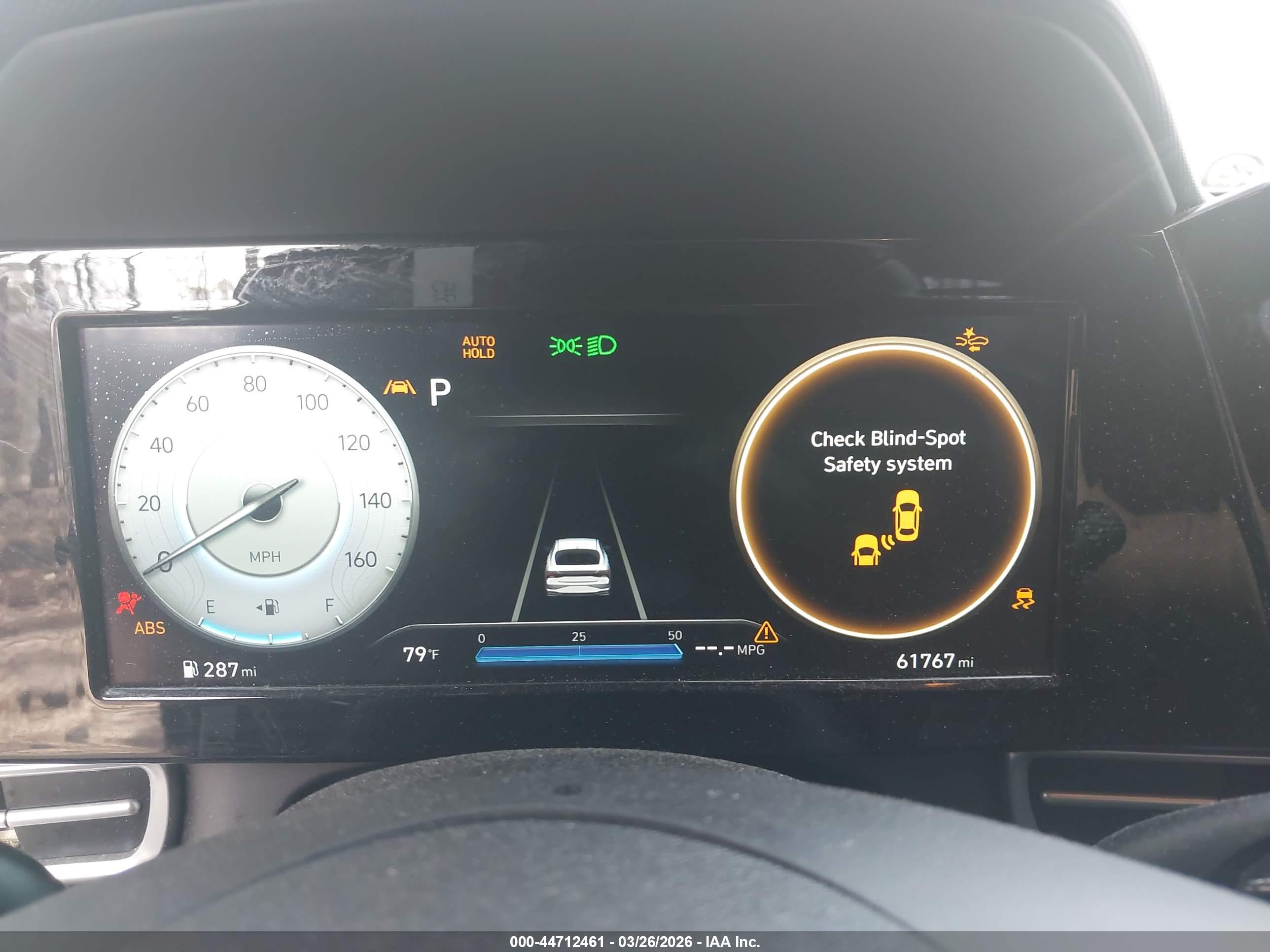 HYUNDAI ELANTRA image 7
