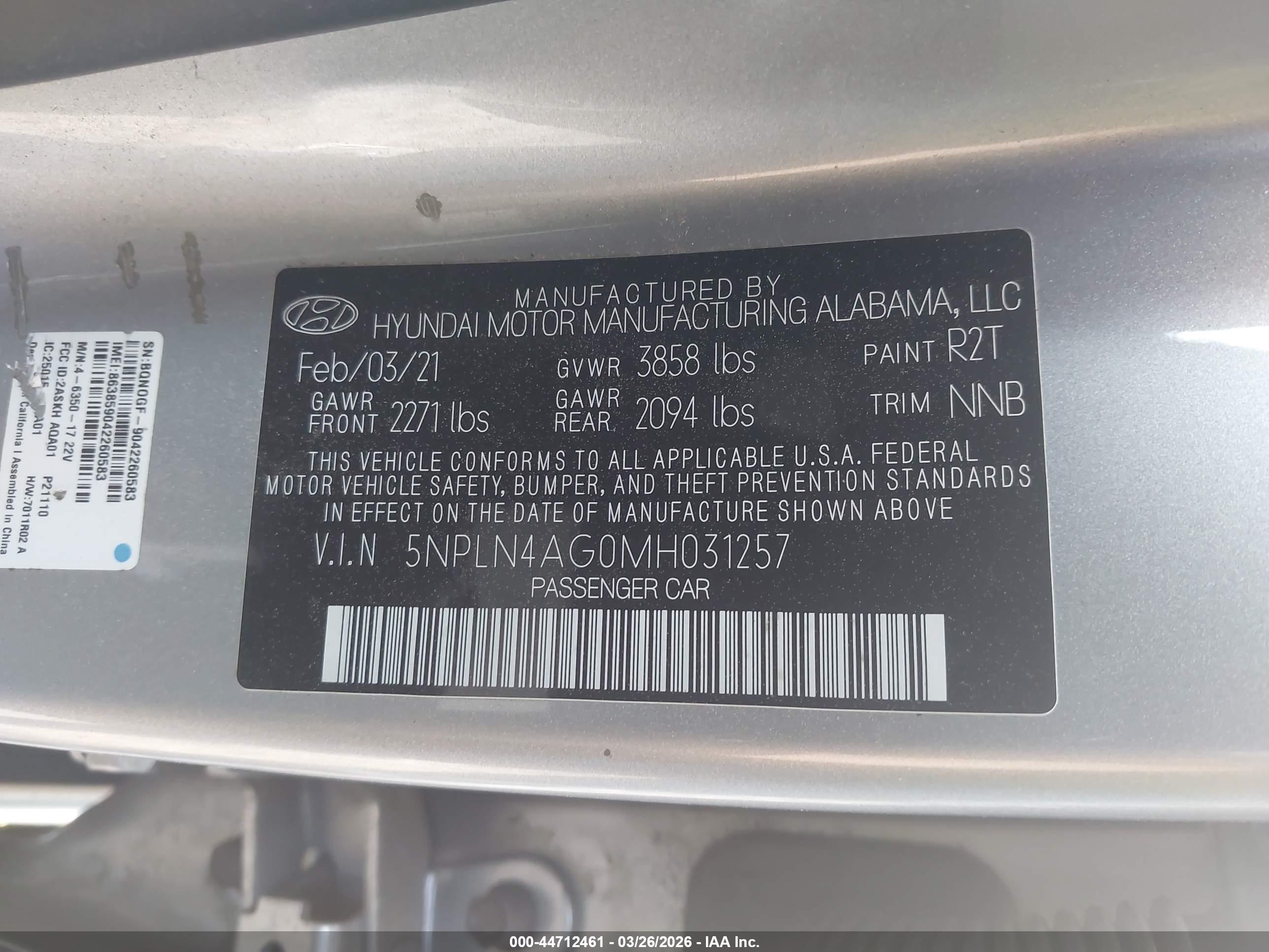 HYUNDAI ELANTRA image 9