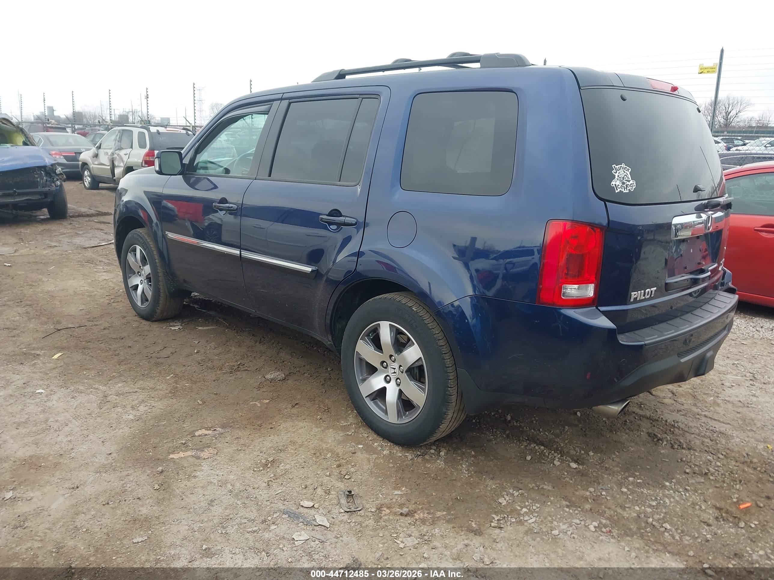 HONDA PILOT image 3