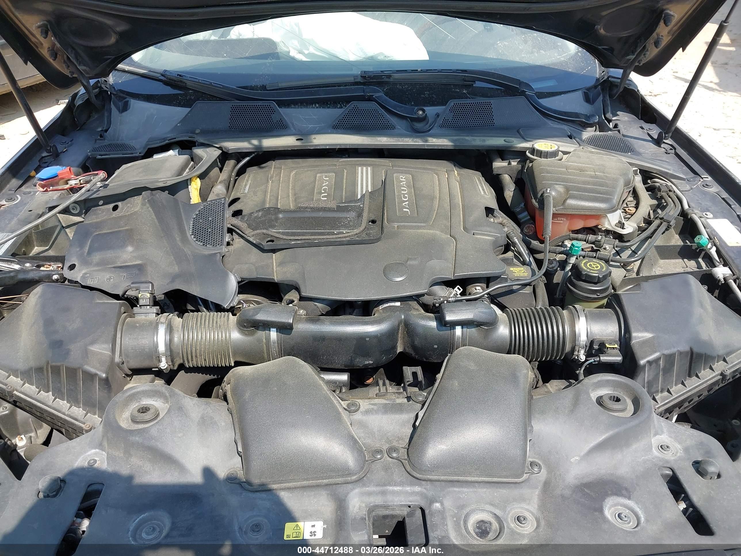 JAGUAR XJ image 10