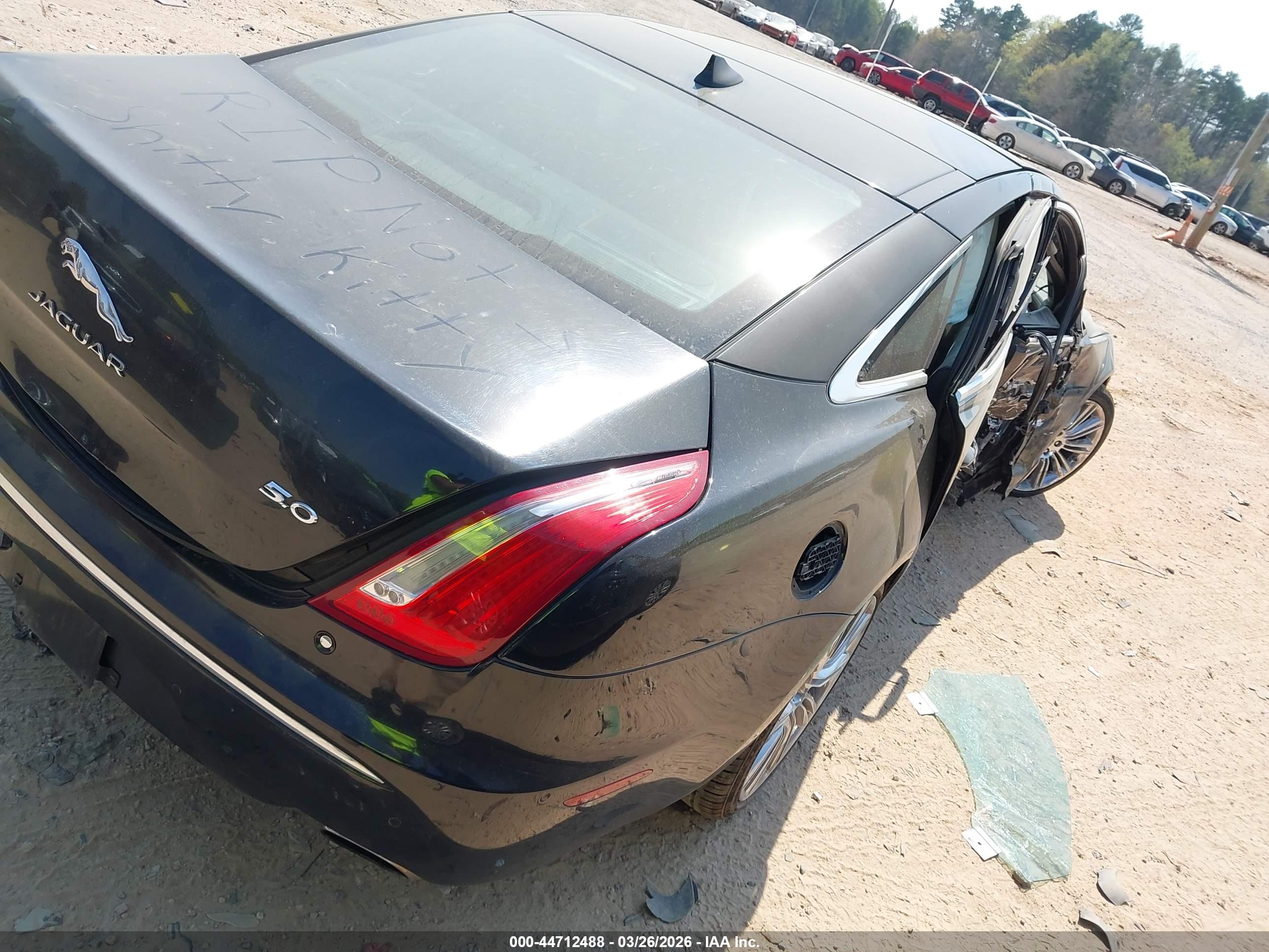 JAGUAR XJ image 4