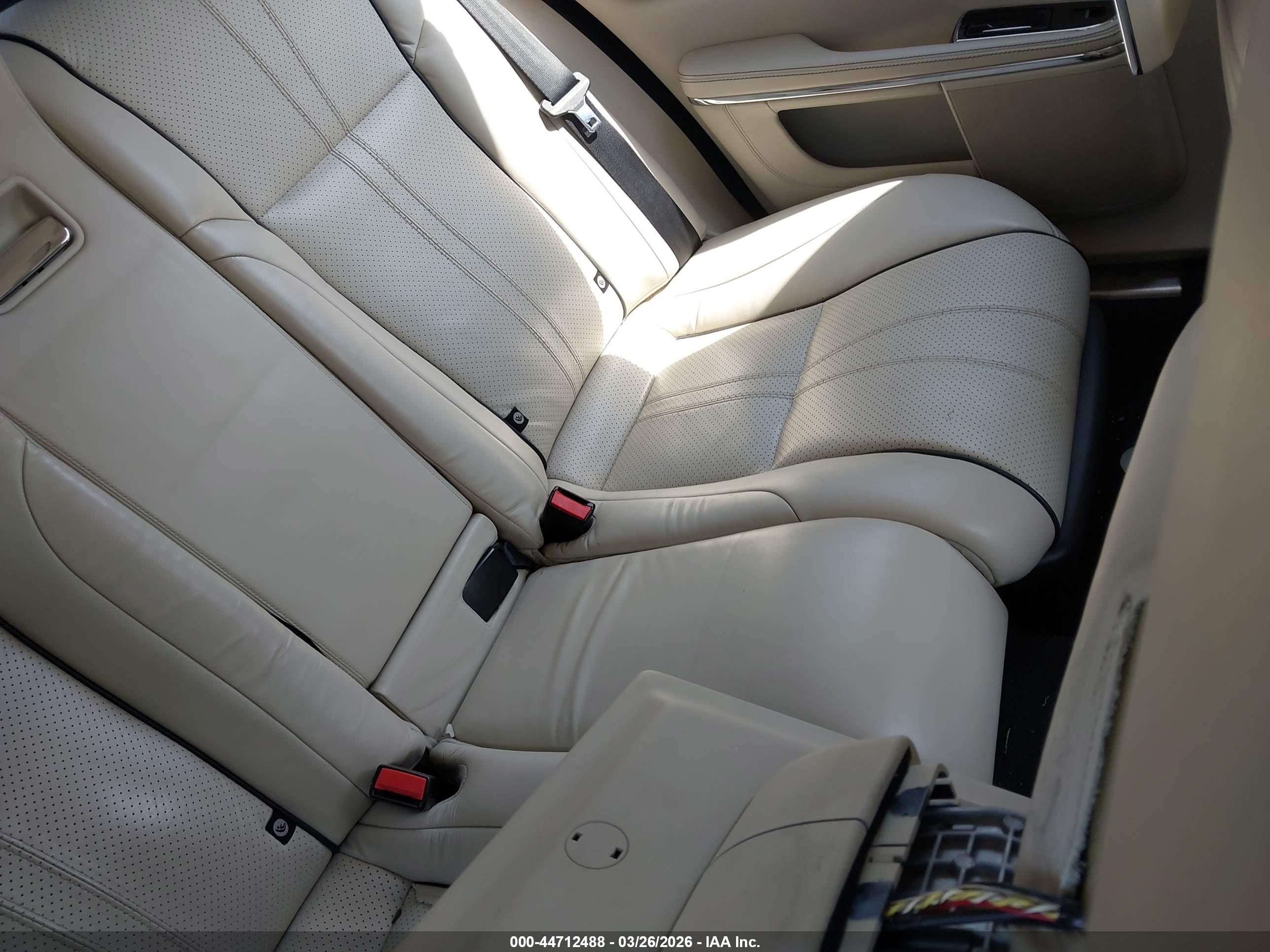 JAGUAR XJ image 8