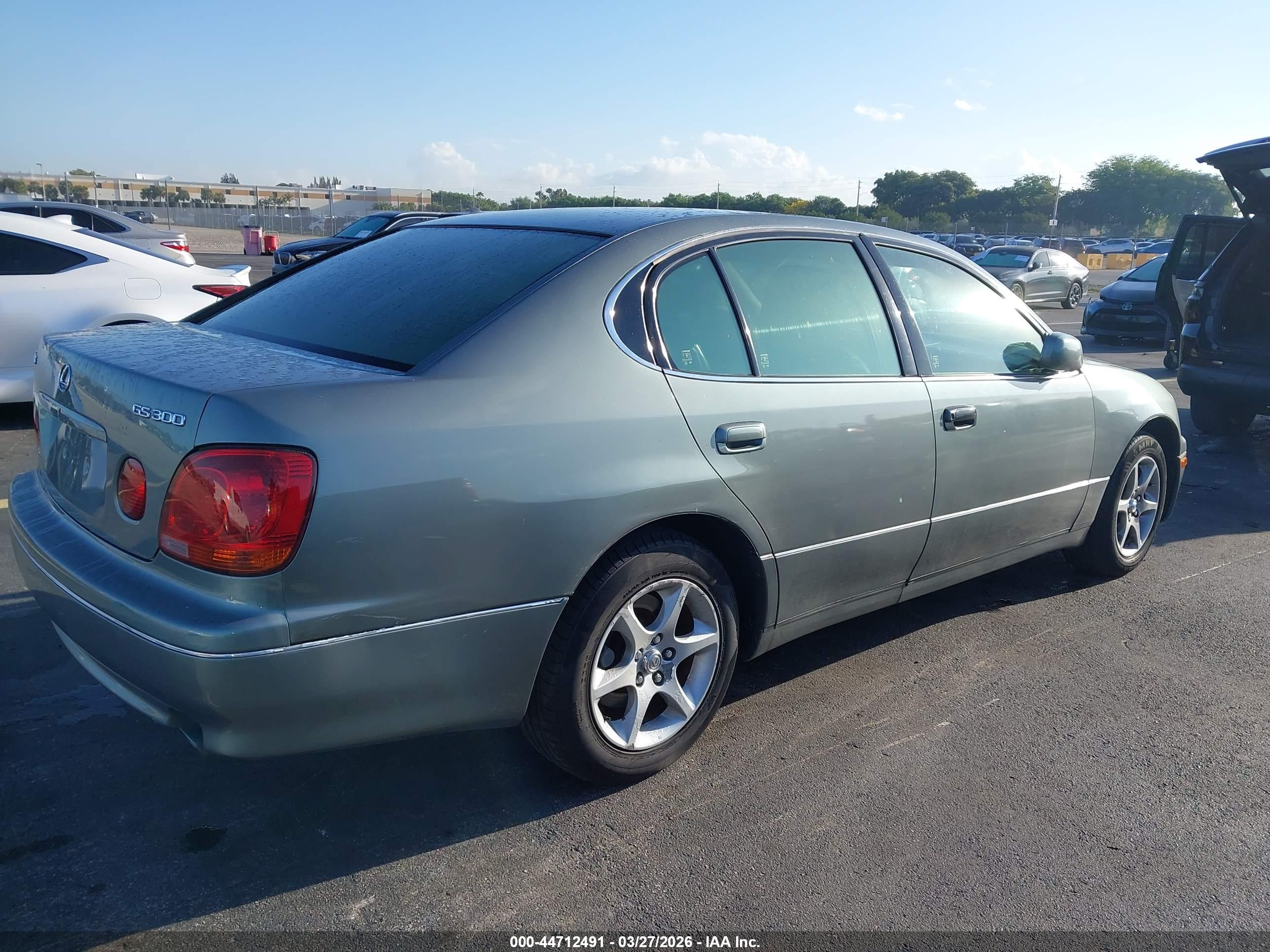 LEXUS GS image 4