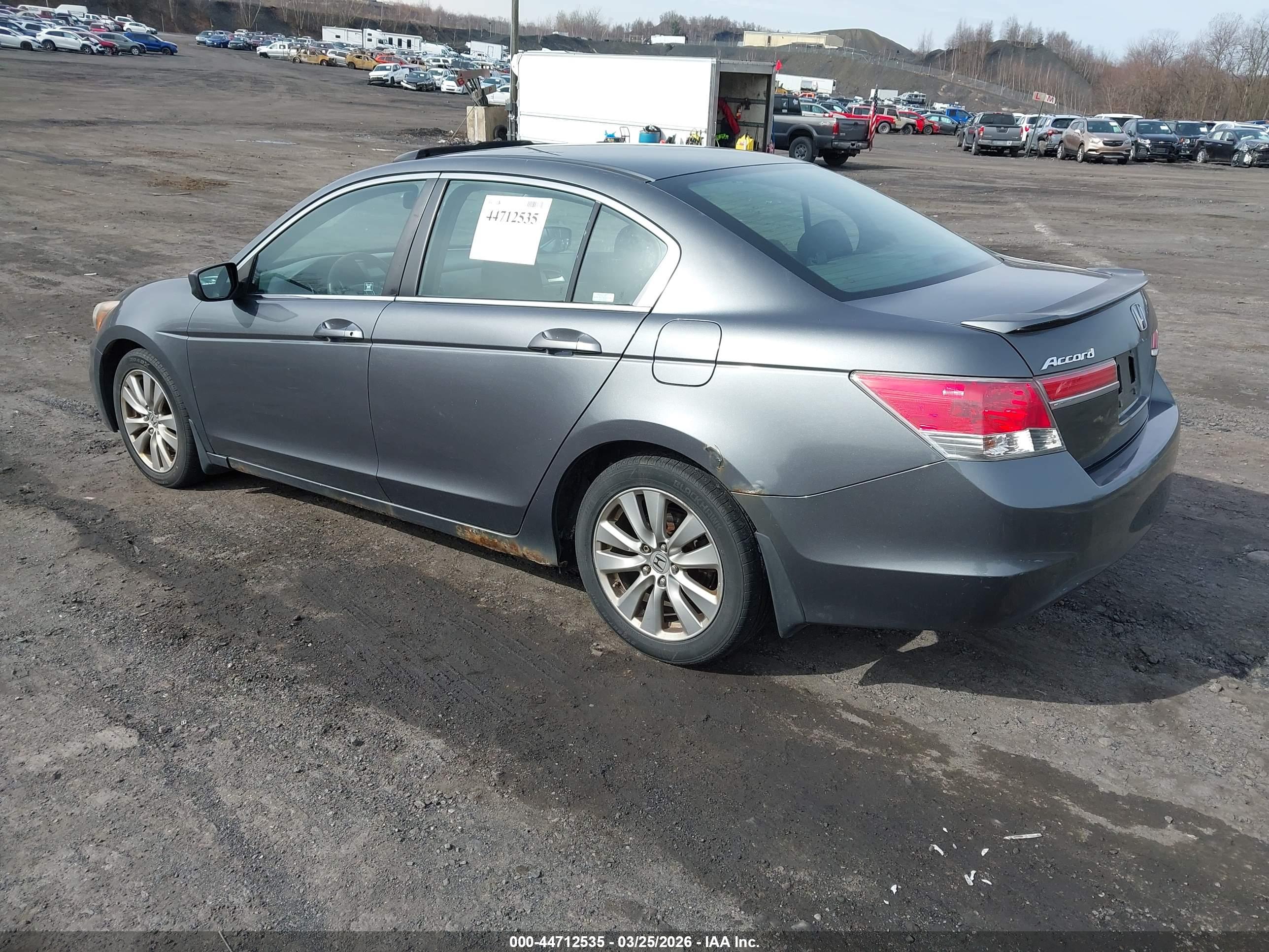 HONDA ACCORD image 3