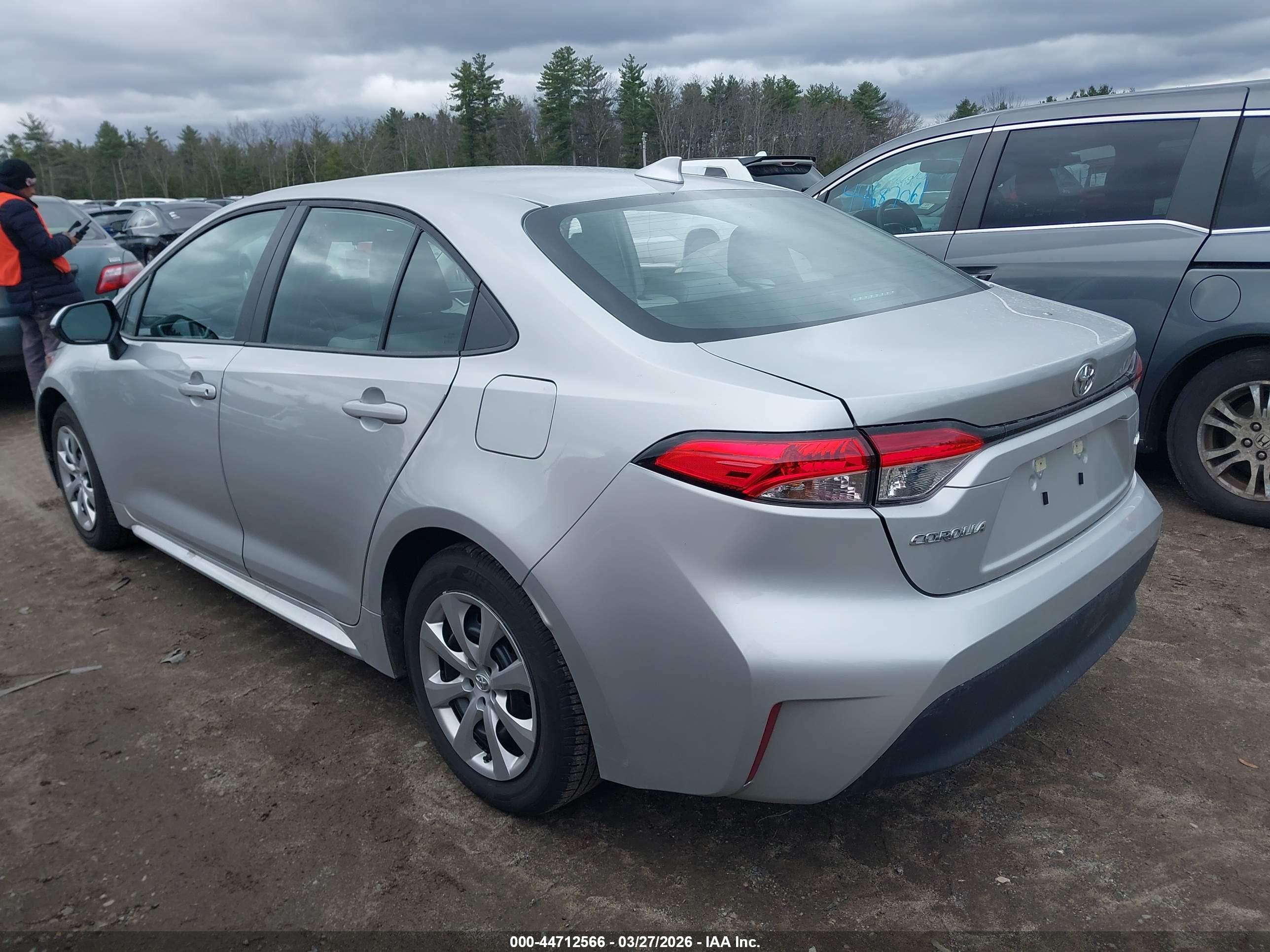 TOYOTA COROLLA image 3