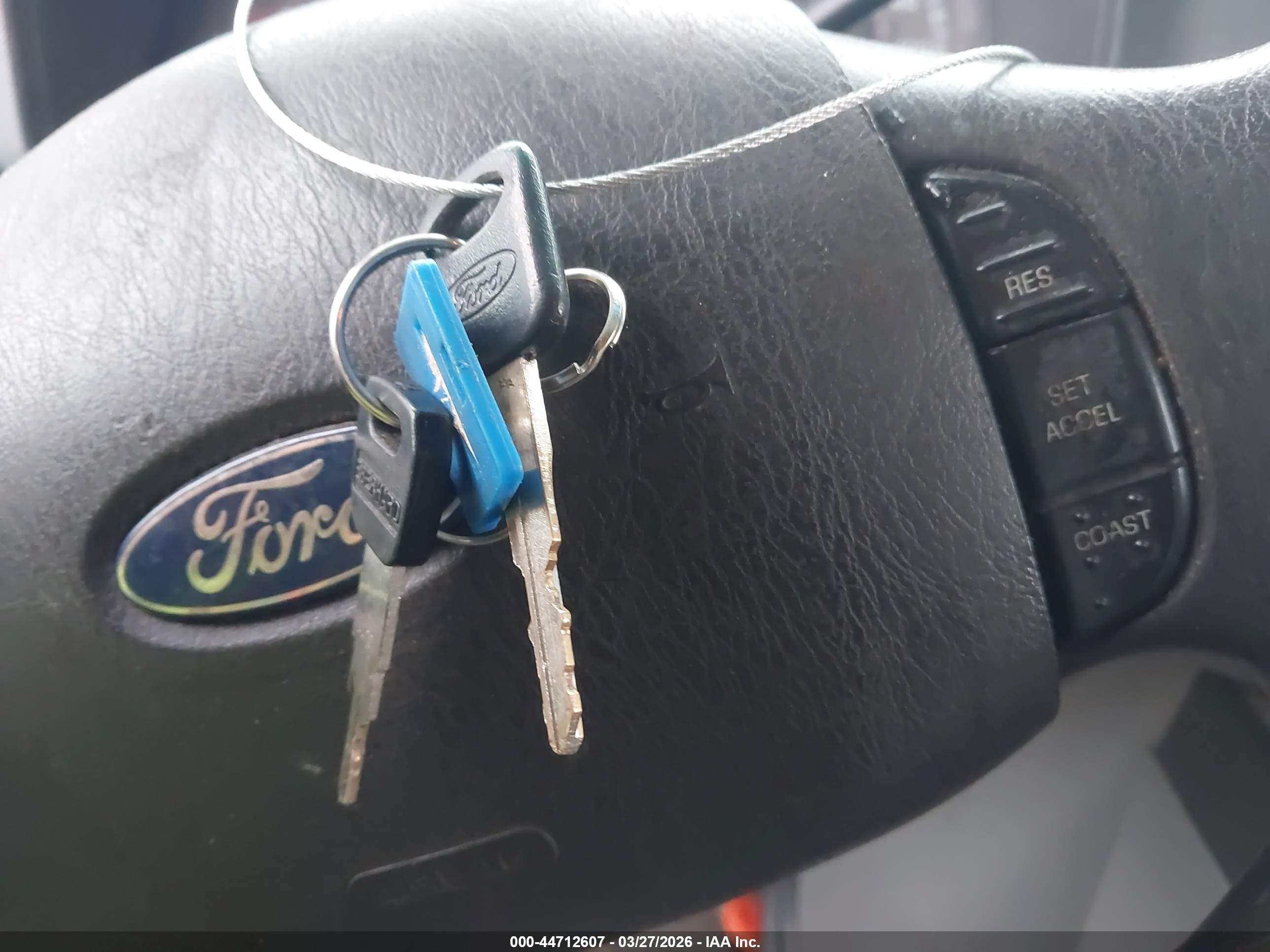 FORD E-350 image 11