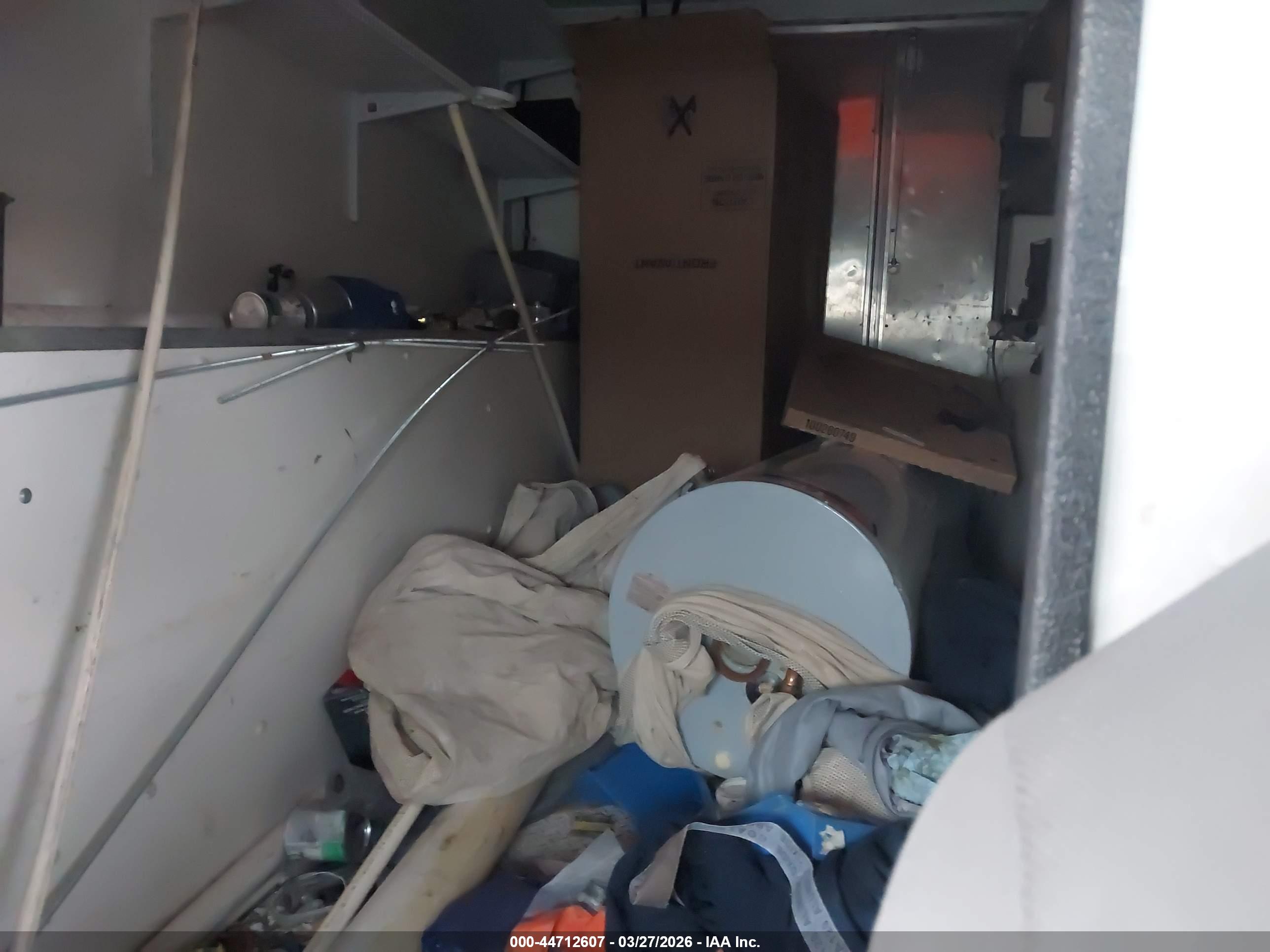 FORD E-350 image 8