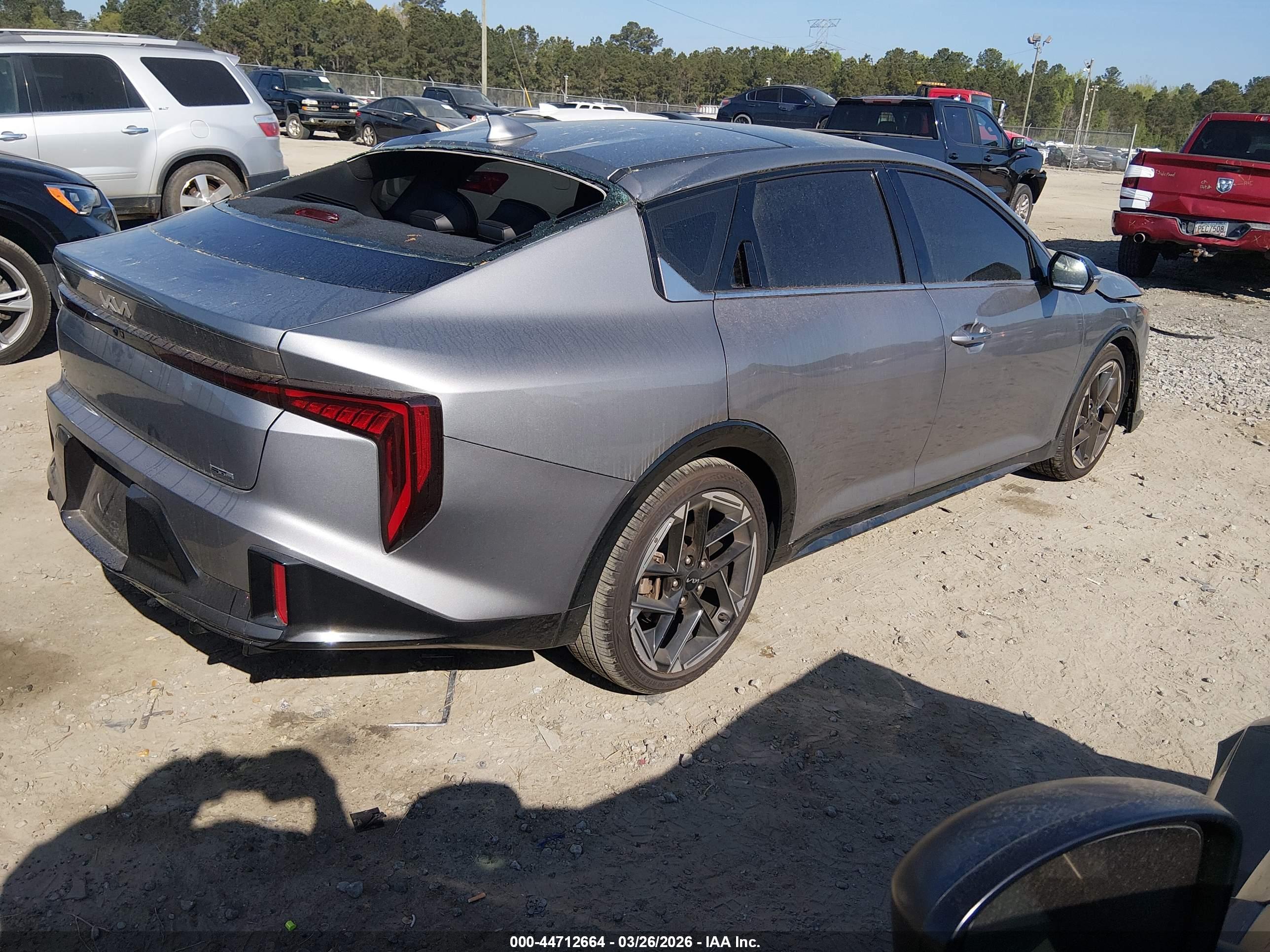 KIA K4 image 4