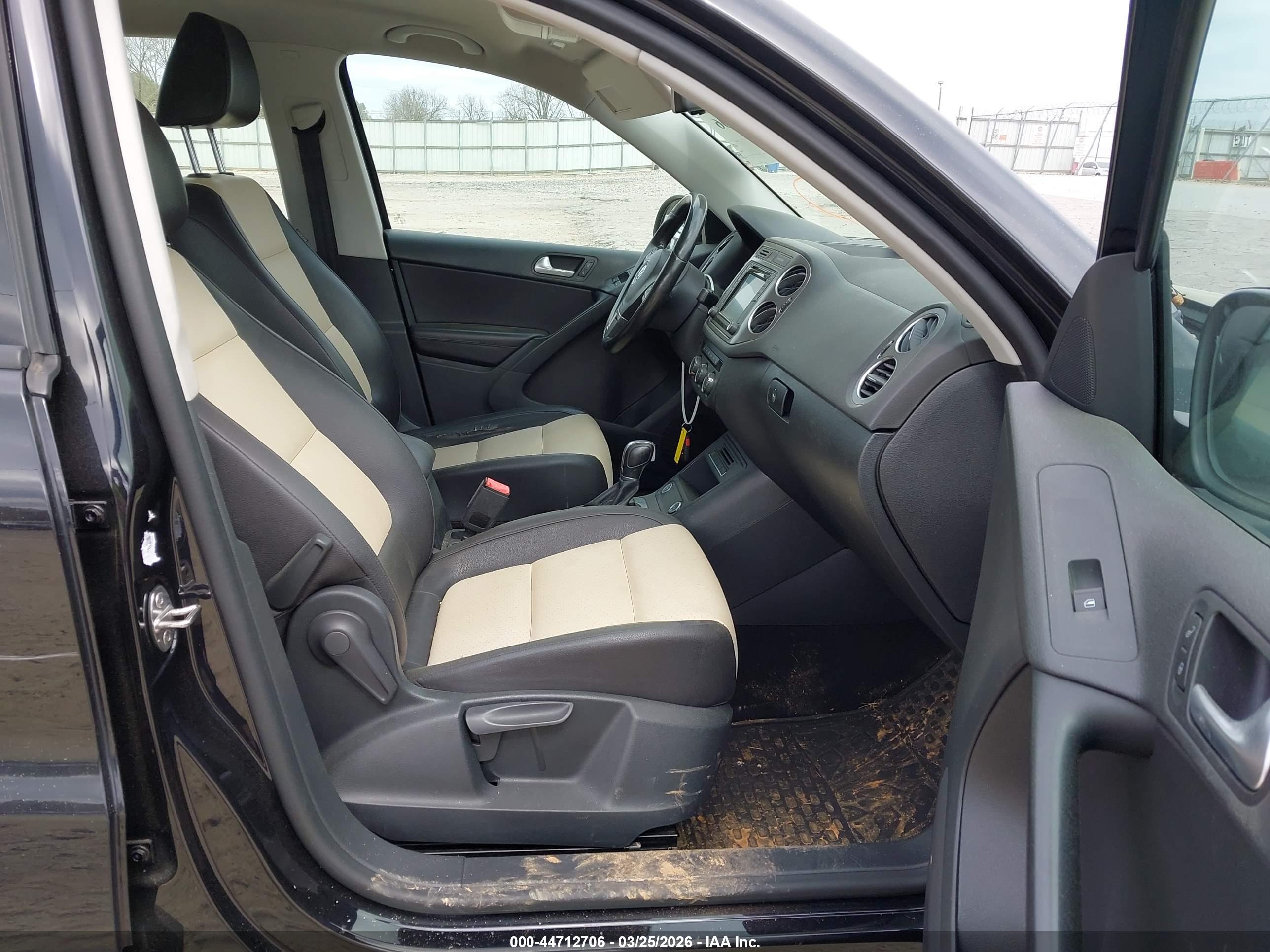 VOLKSWAGEN TIGUAN image 5