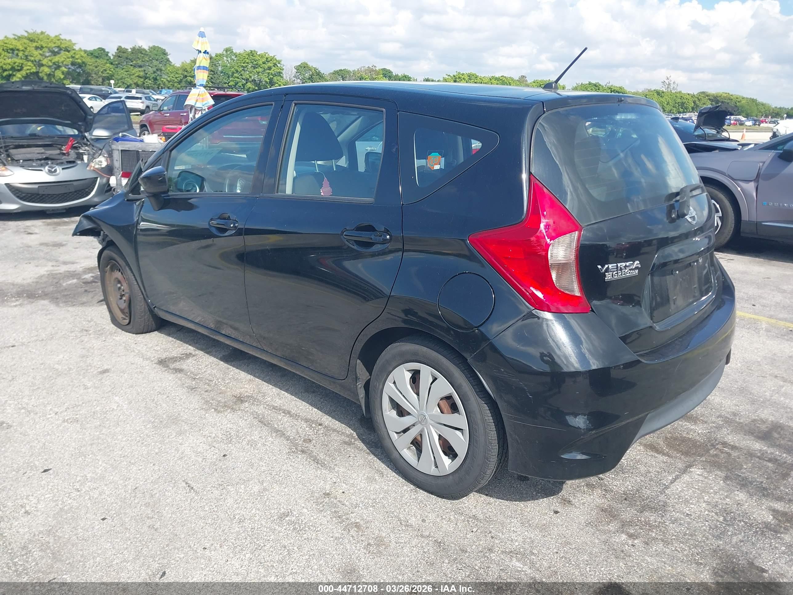 NISSAN VERSA image 3