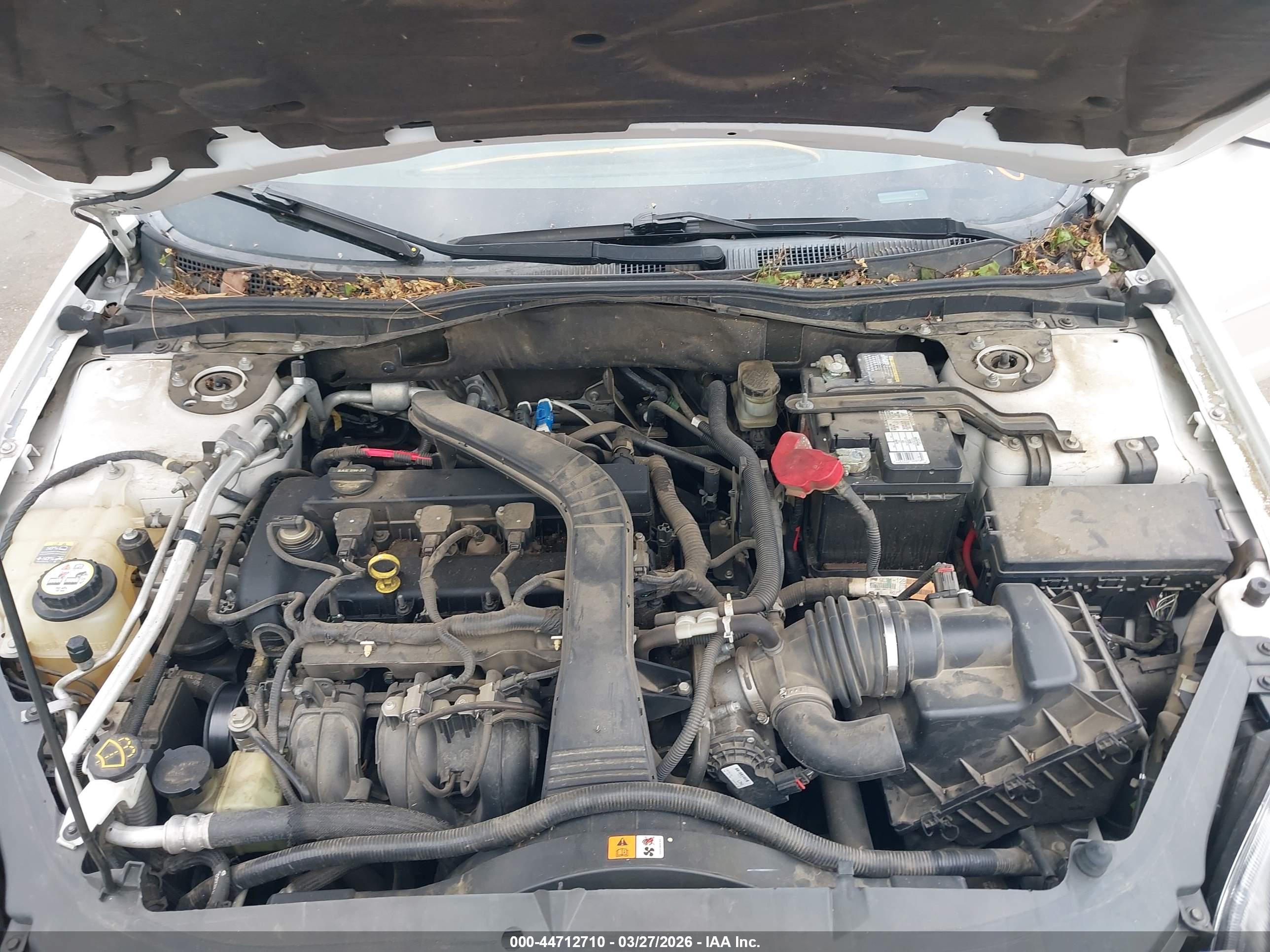 FORD FUSION image 10