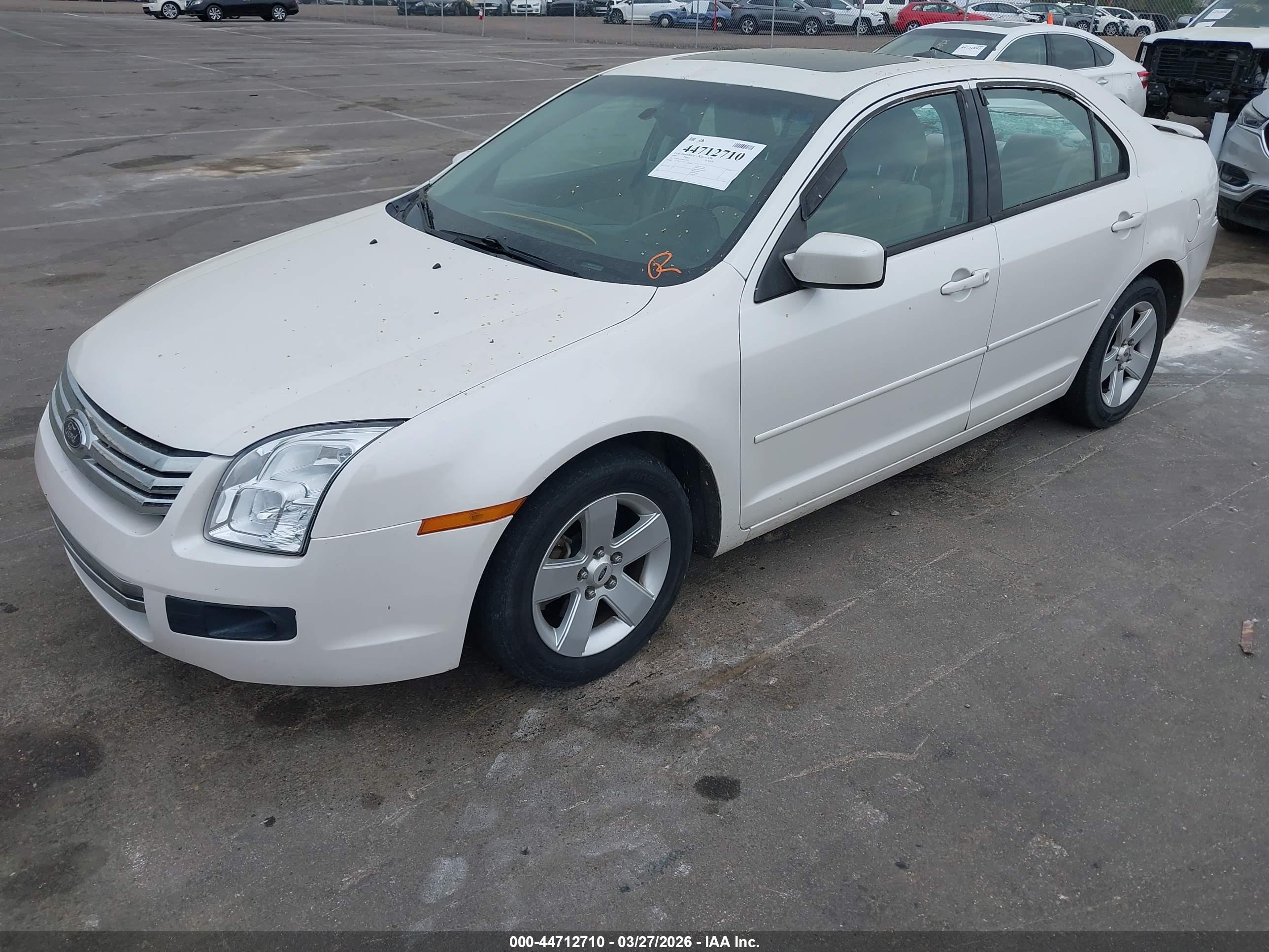FORD FUSION image 2