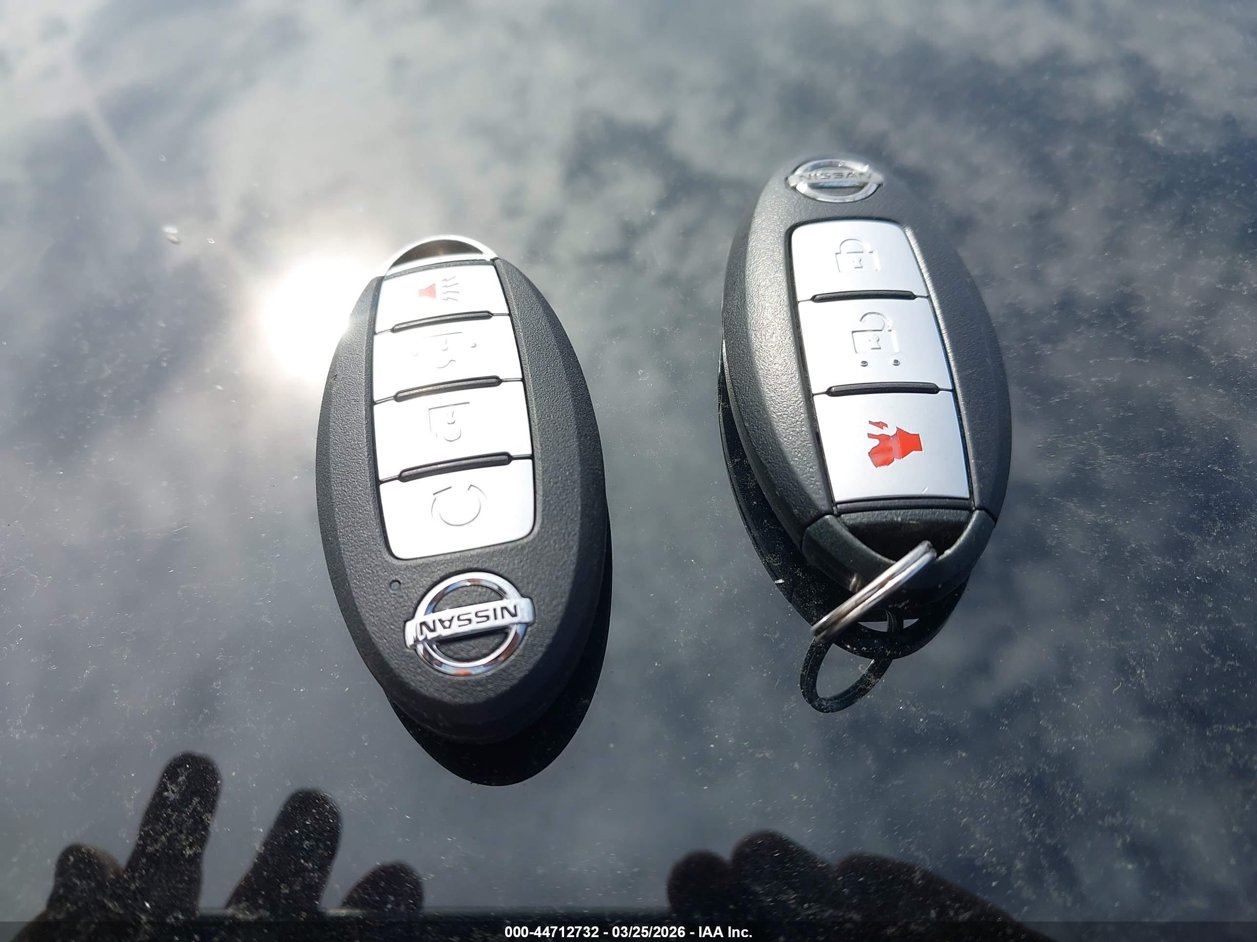 NISSAN MURANO image 11