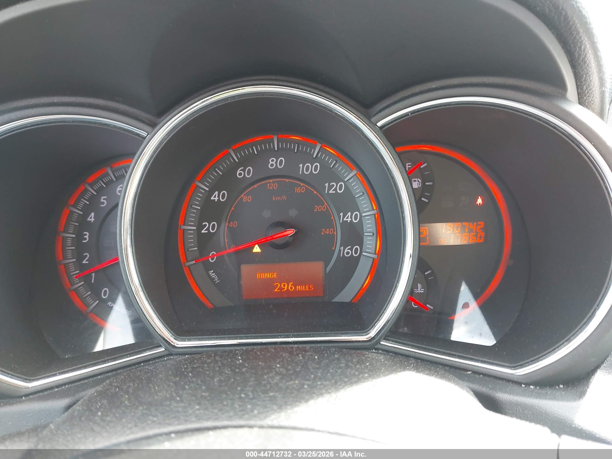 NISSAN MURANO image 7