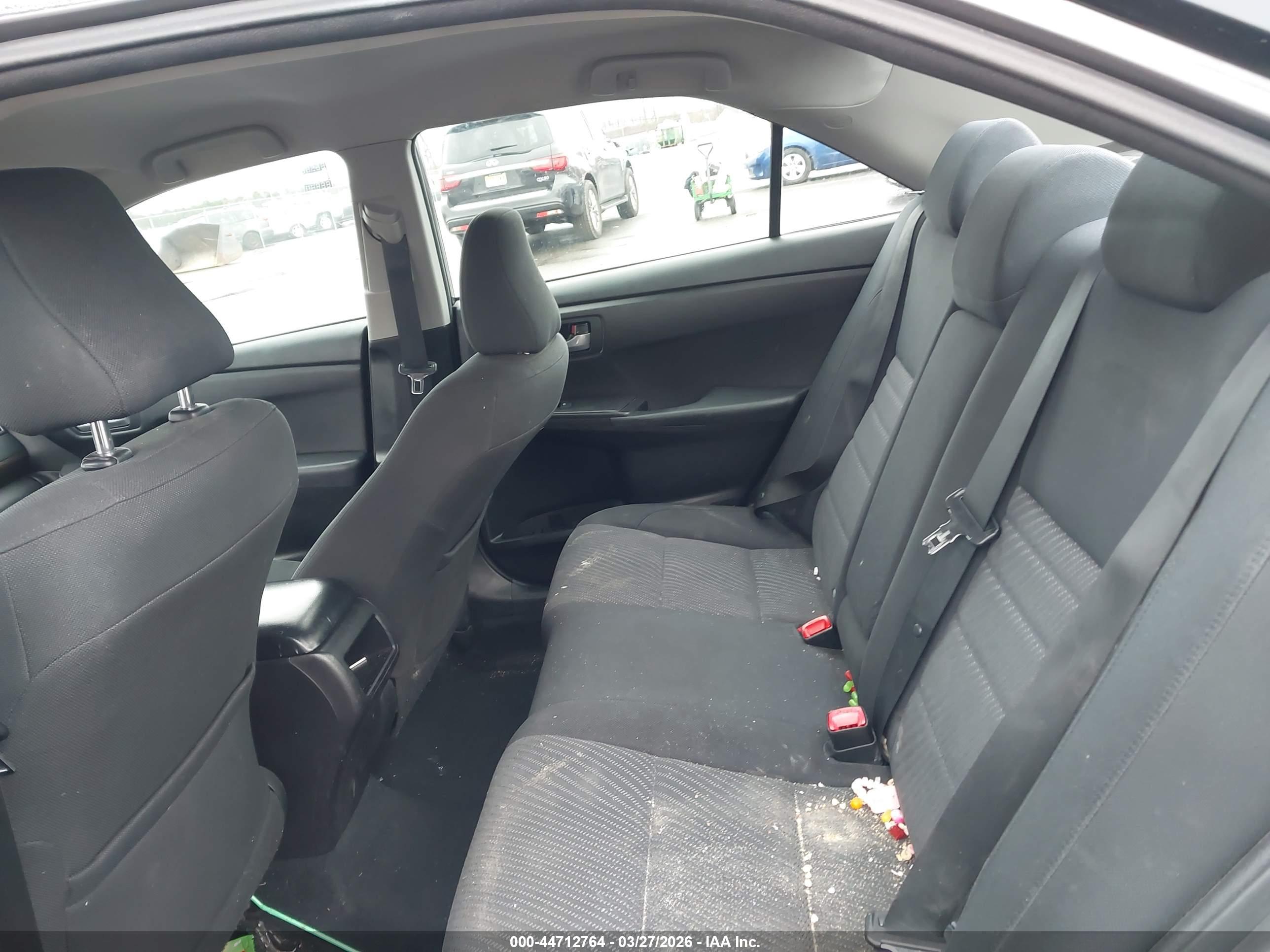 TOYOTA CAMRY image 8
