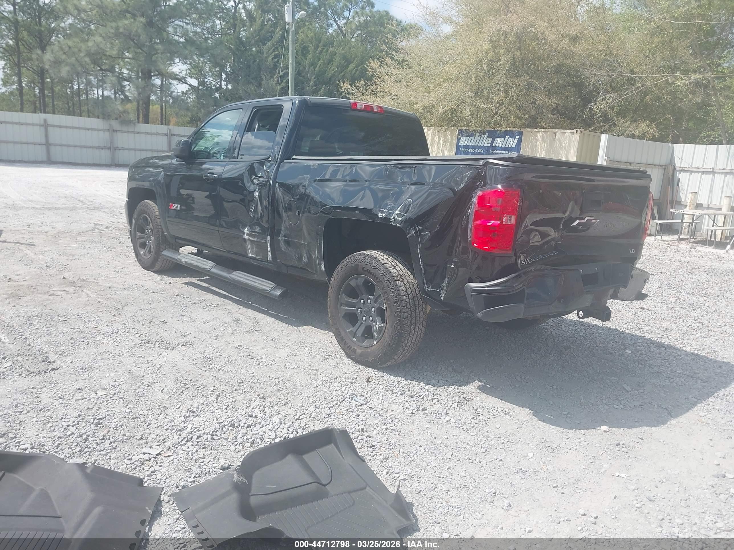 CHEVROLET SILVERADO image 3