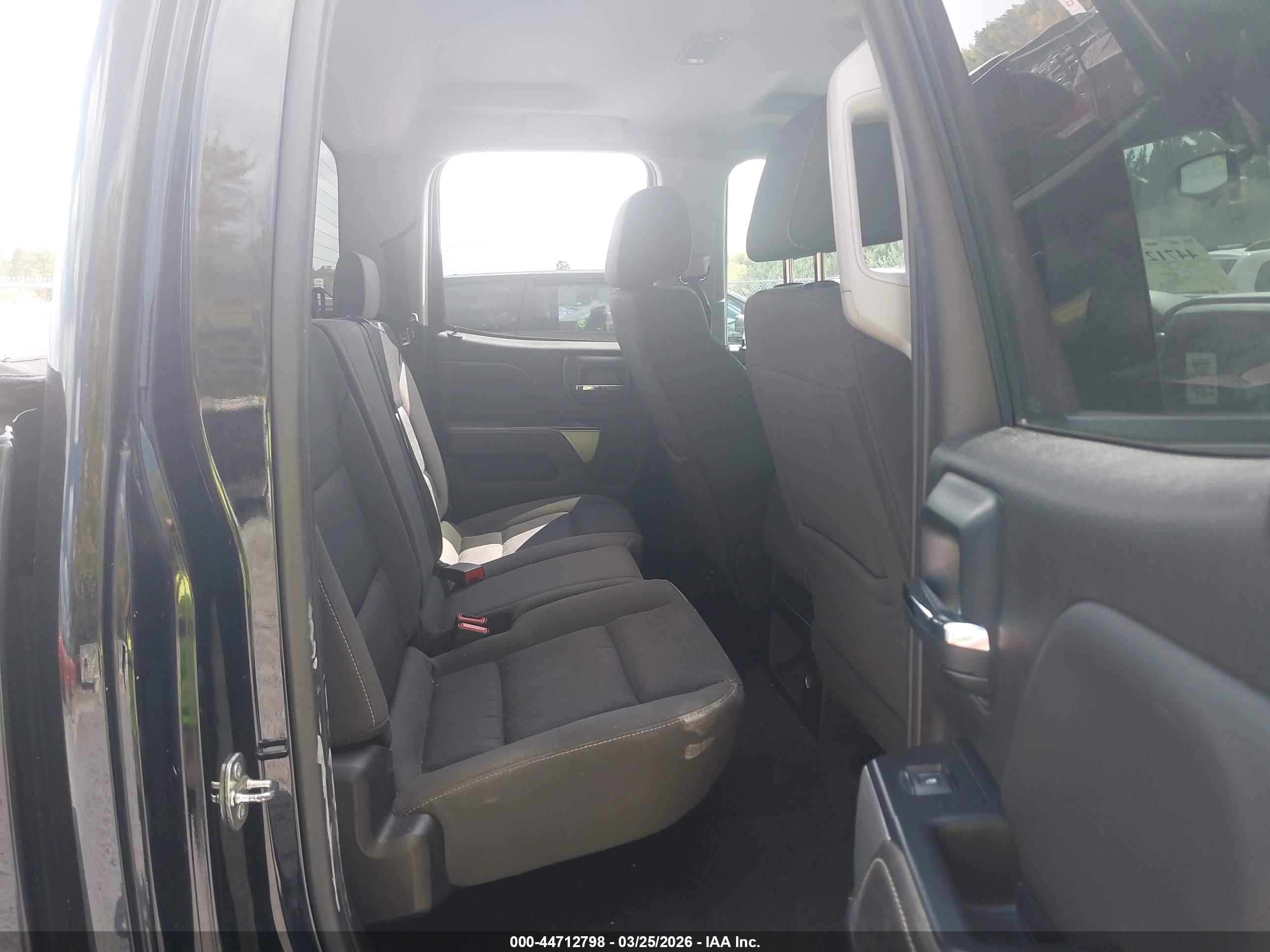 CHEVROLET SILVERADO image 8
