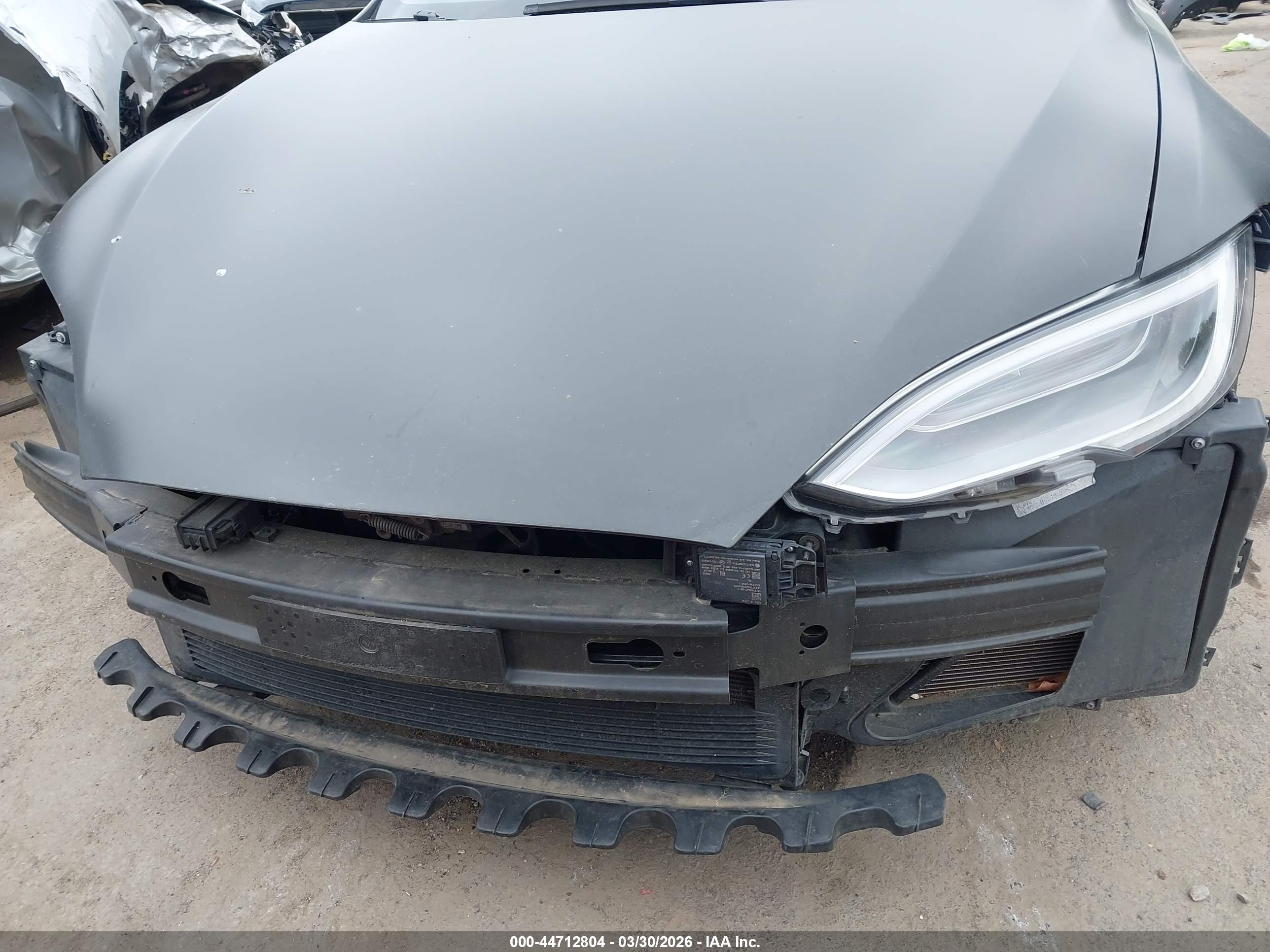 TESLA MODEL image 6