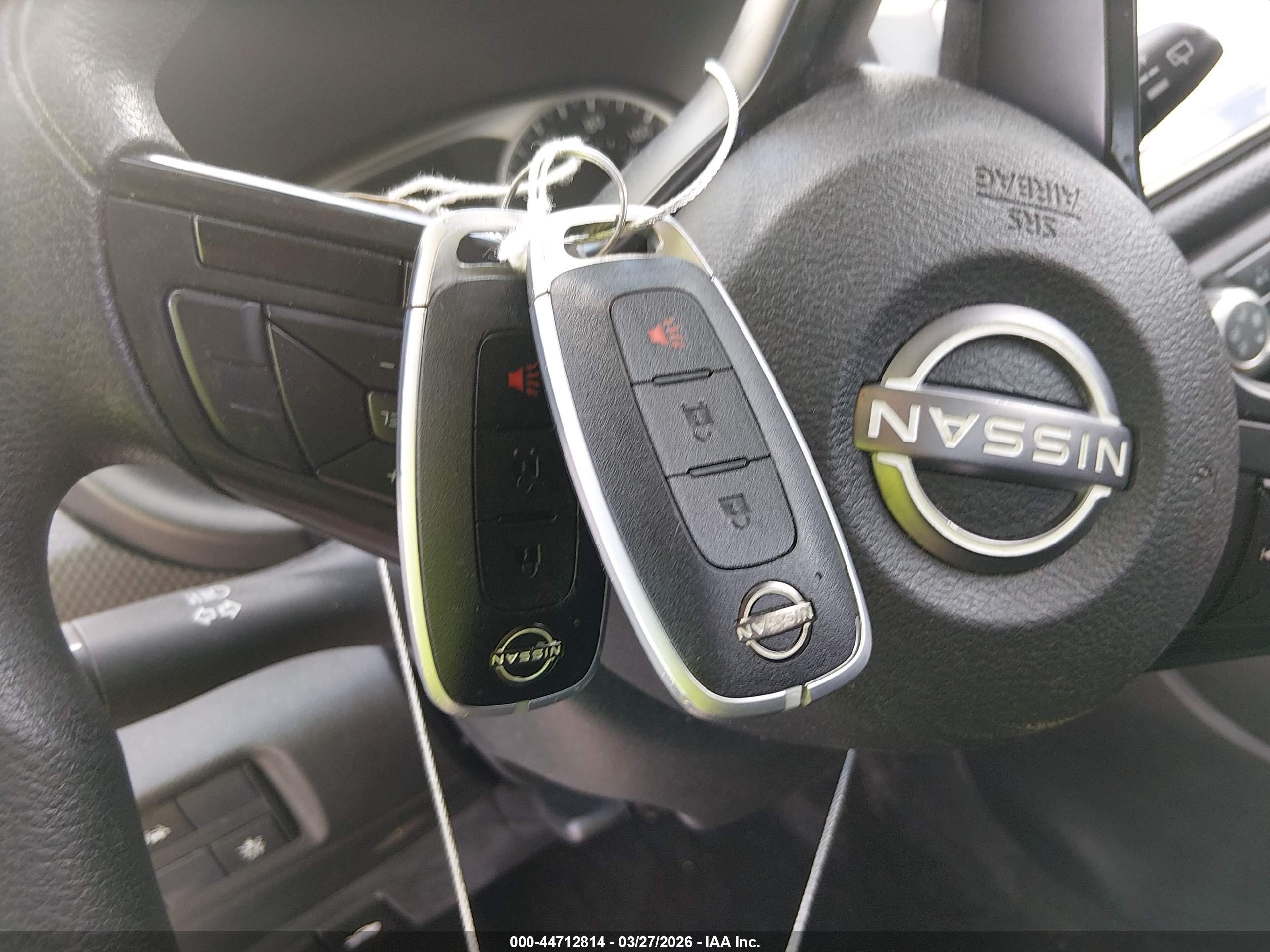 NISSAN KICKS image 11