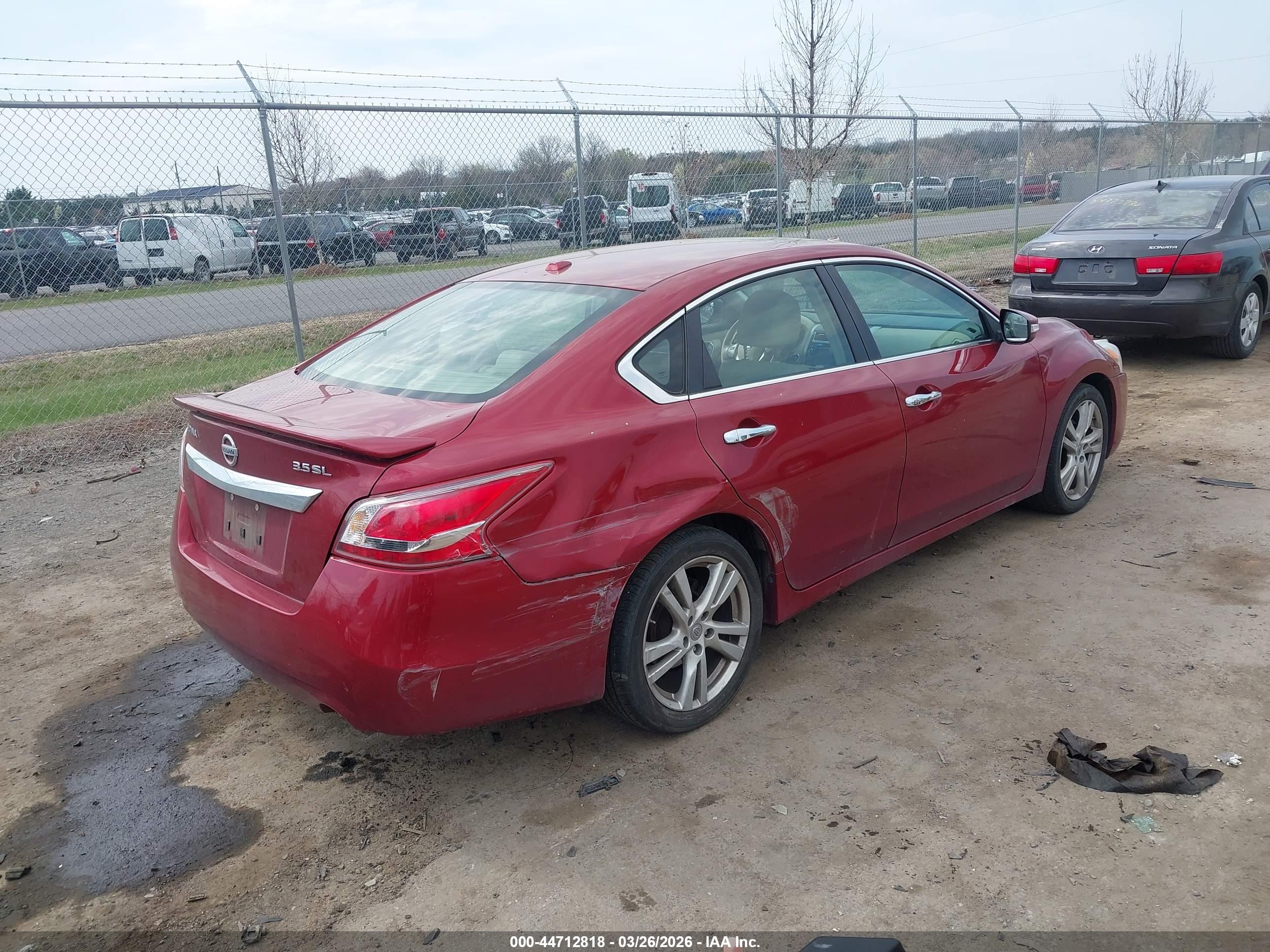 NISSAN ALTIMA image 4