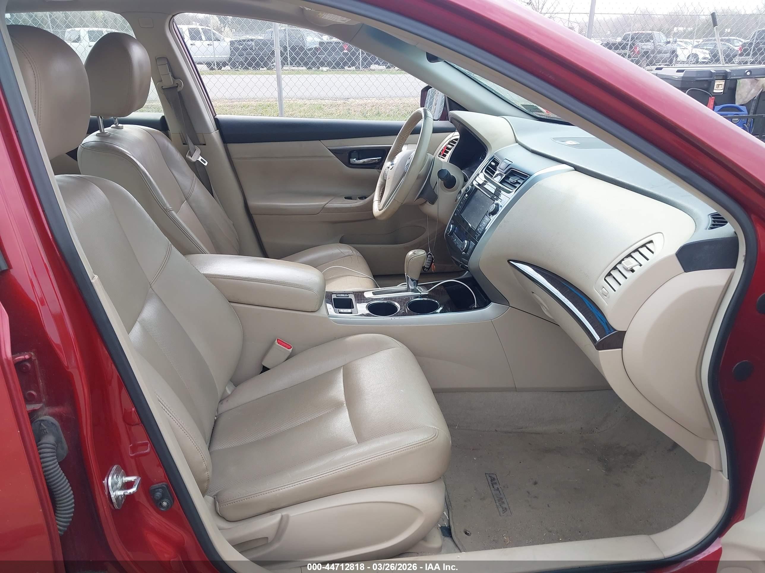 NISSAN ALTIMA image 5