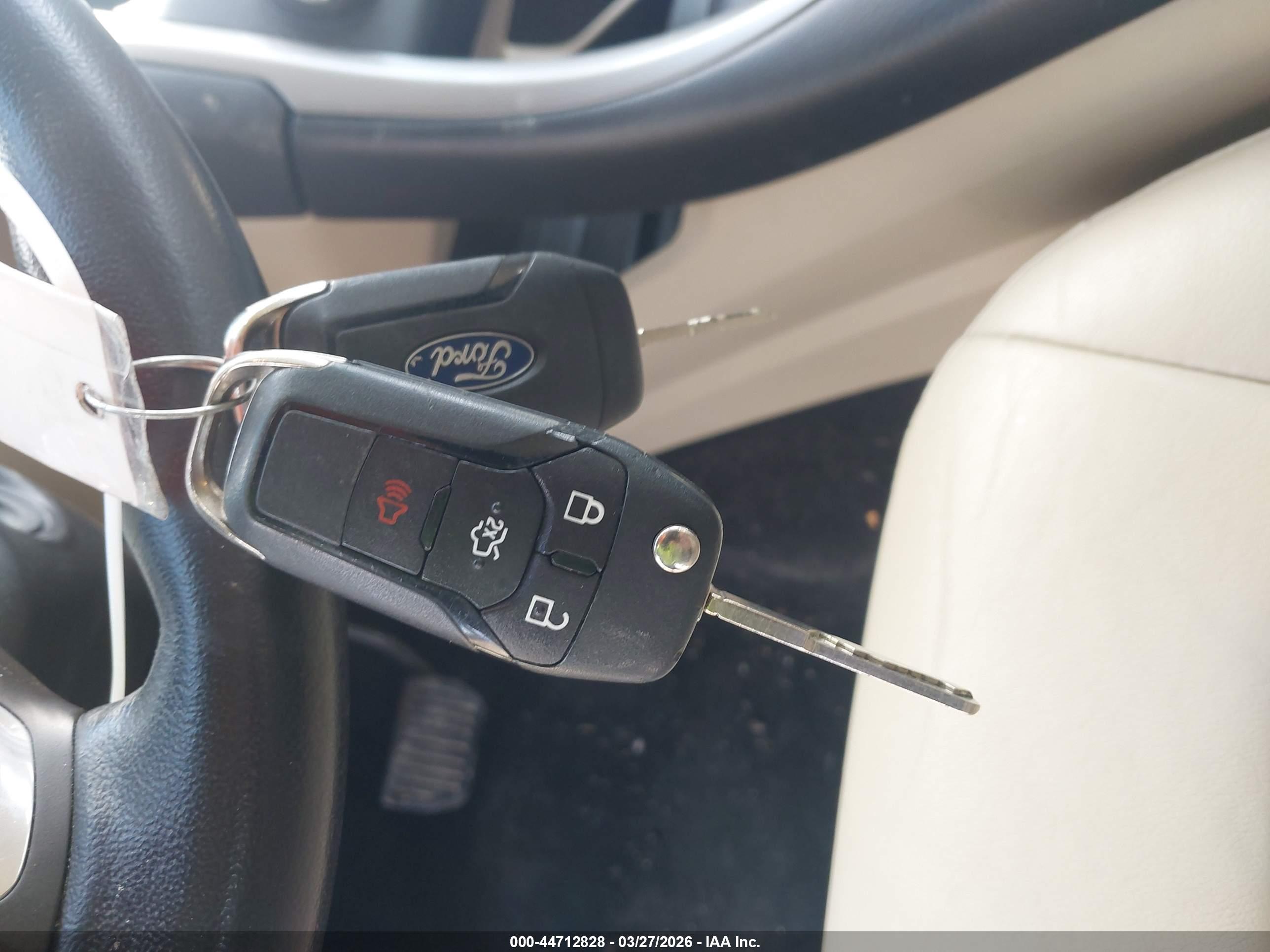 FORD FUSION image 11