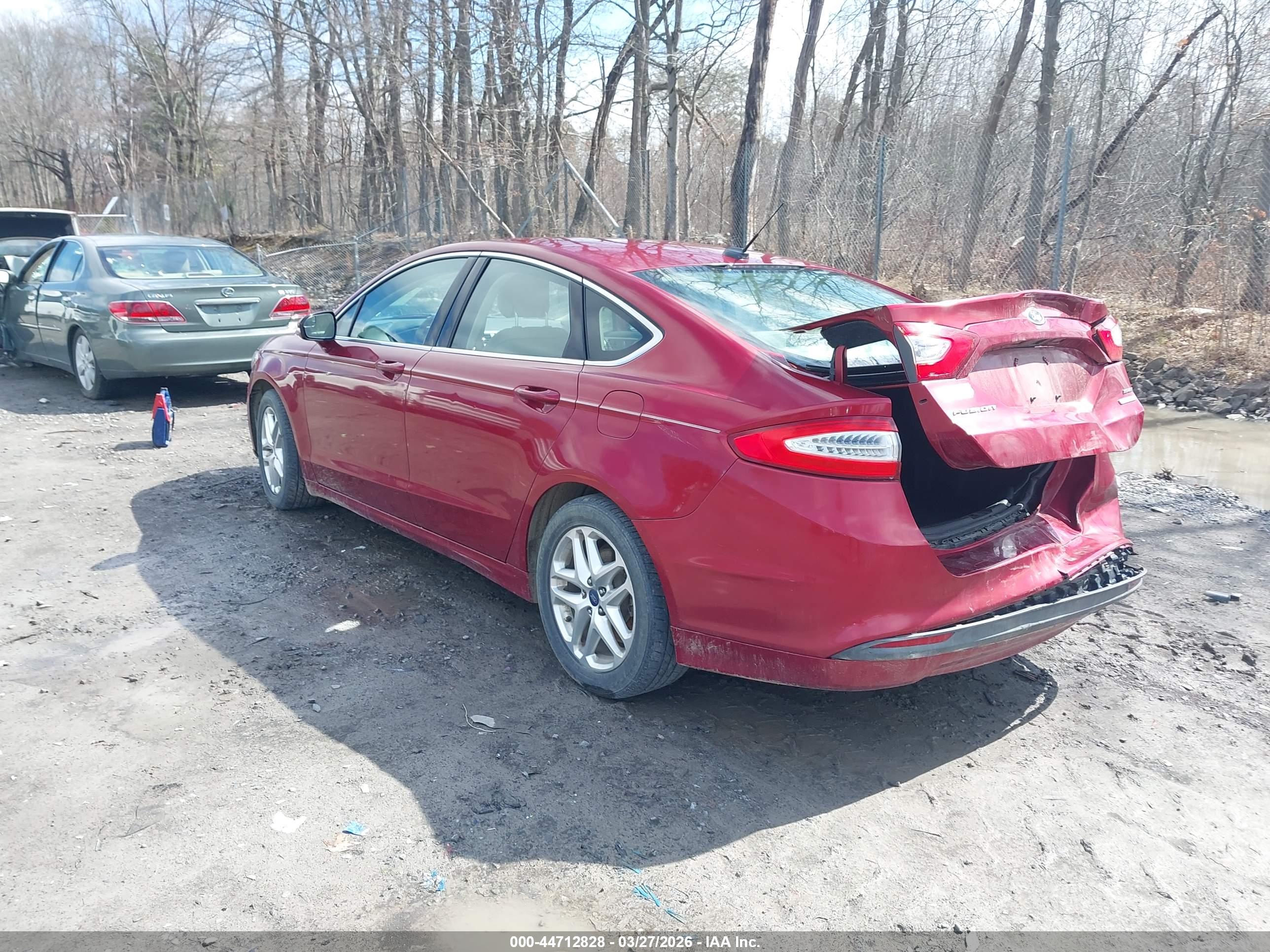 FORD FUSION image 3
