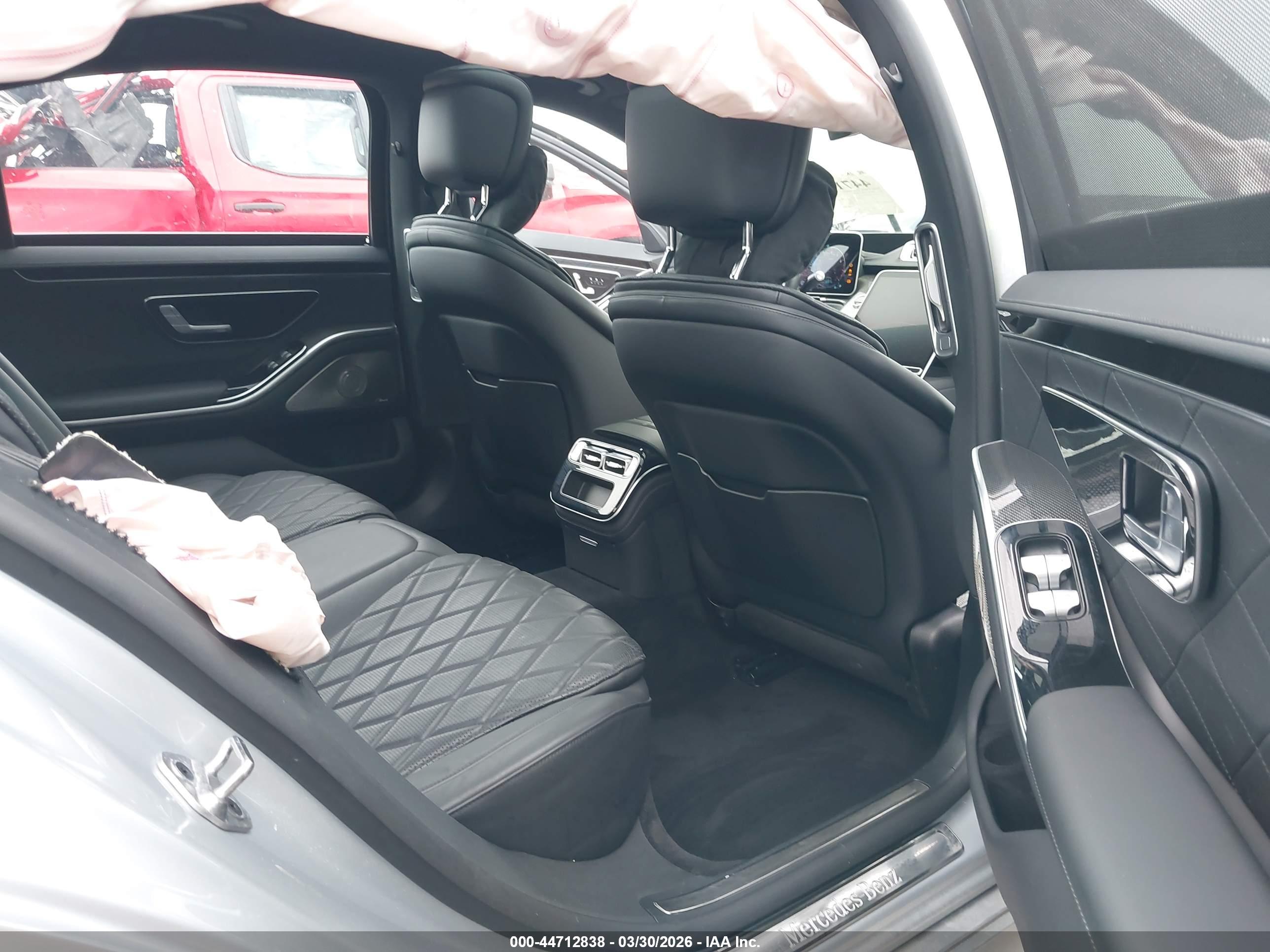 MERCEDES-BENZ S image 8