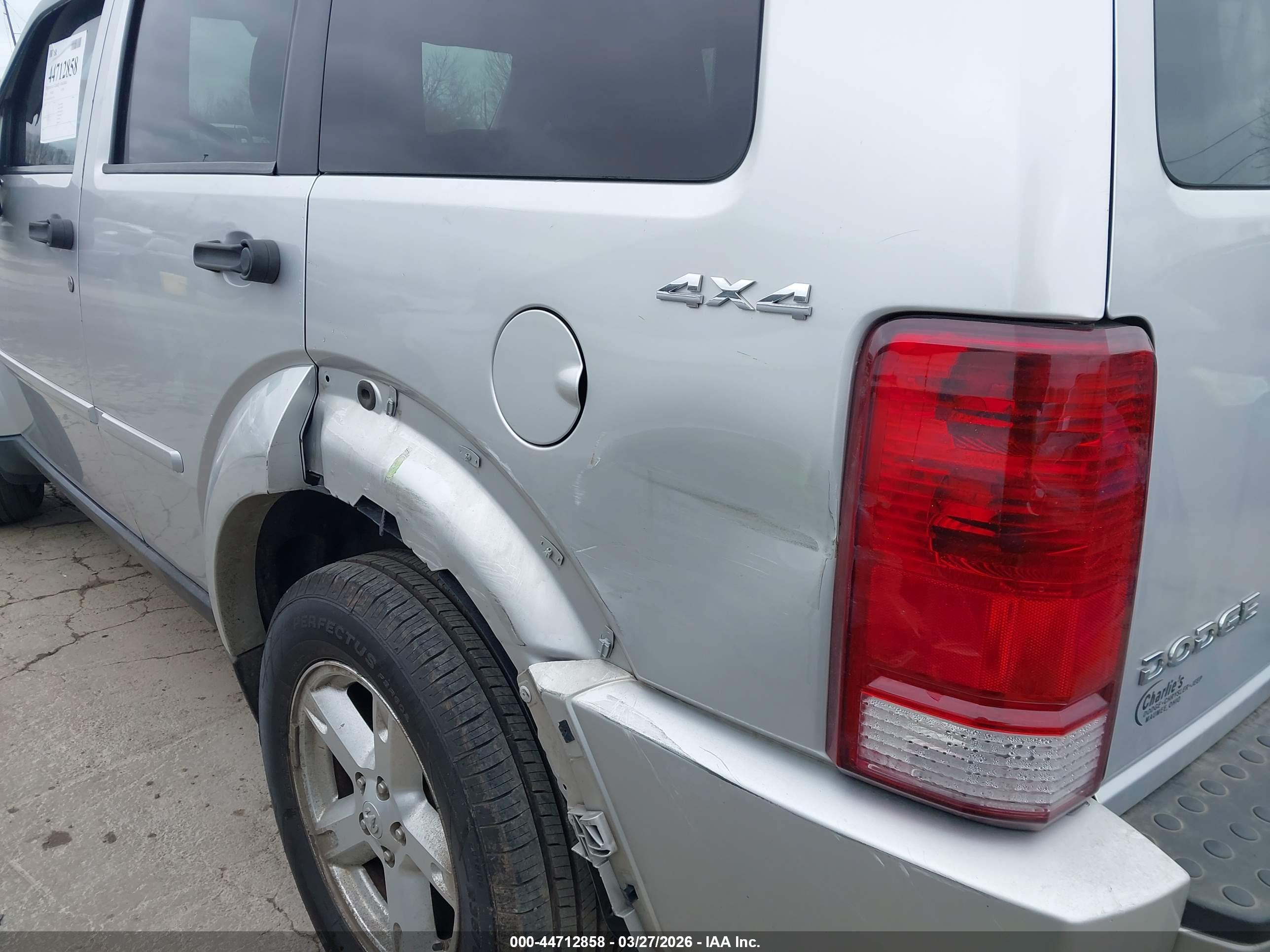 DODGE NITRO image 6