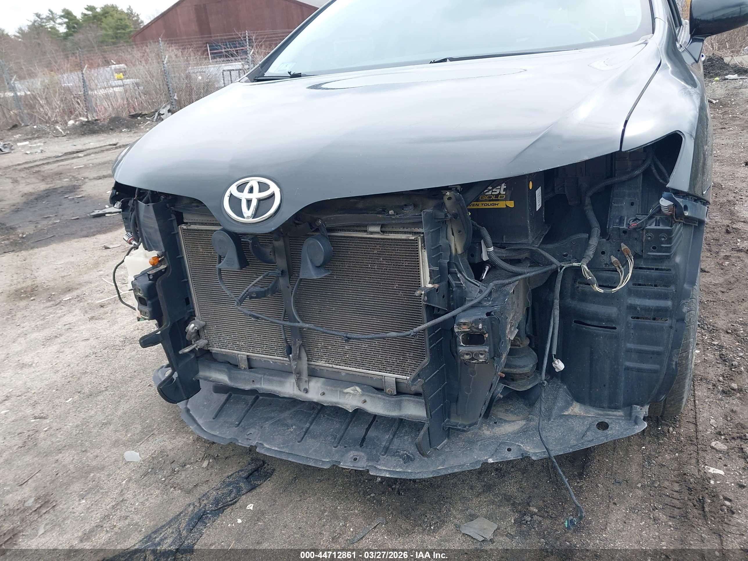 TOYOTA VENZA image 6