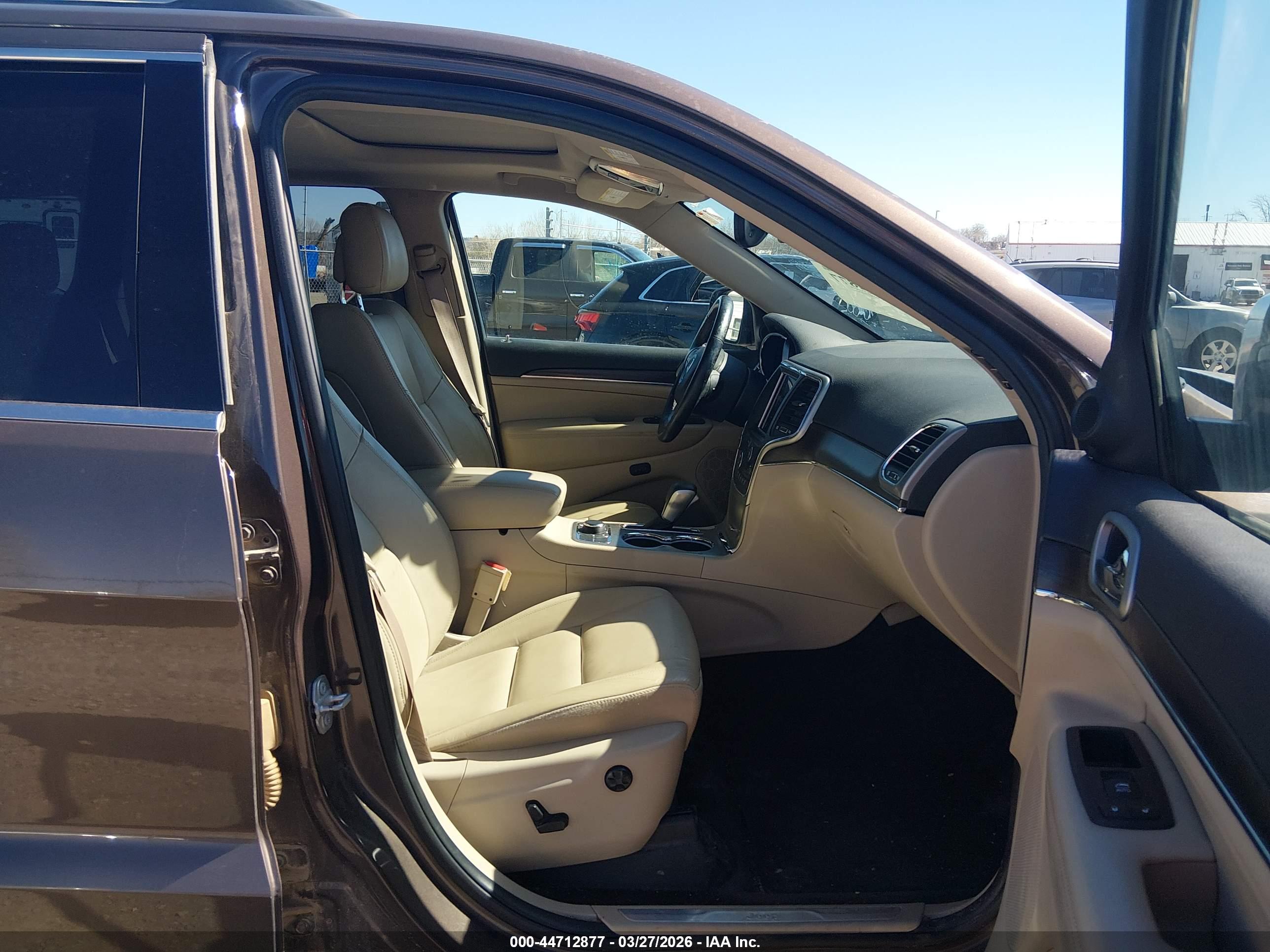 JEEP GRAND image 5