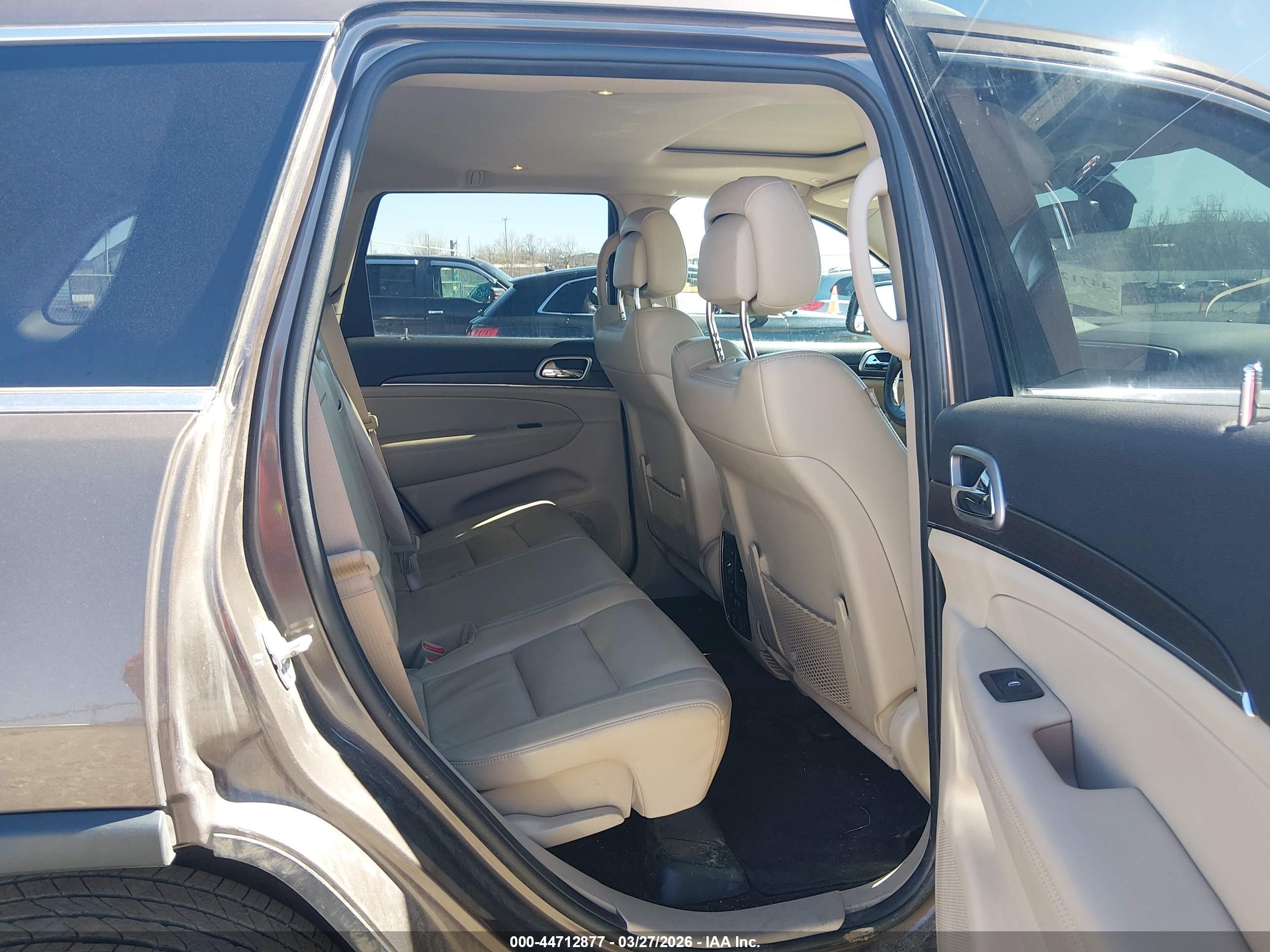 JEEP GRAND image 8