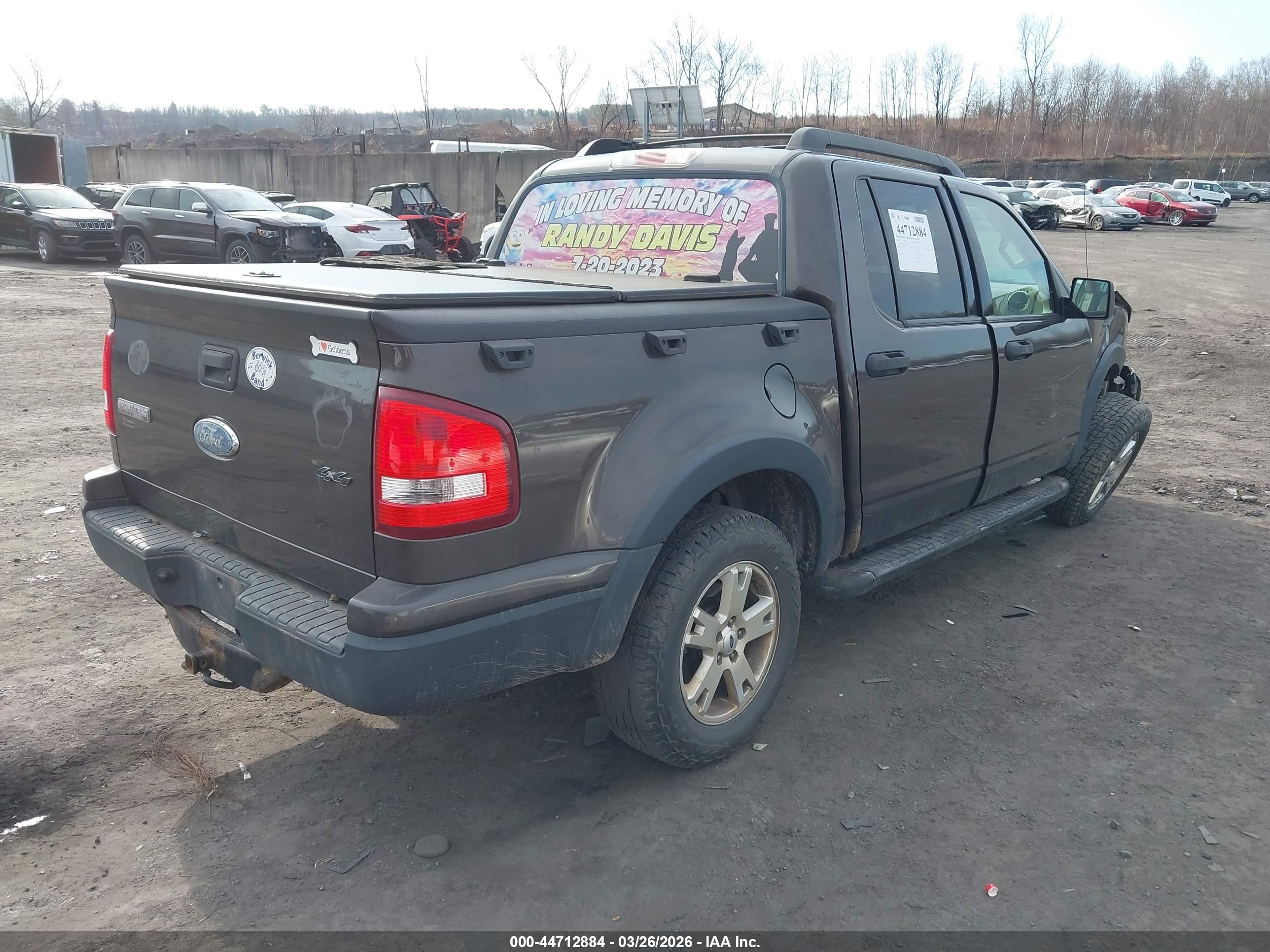 FORD EXPLORER image 4