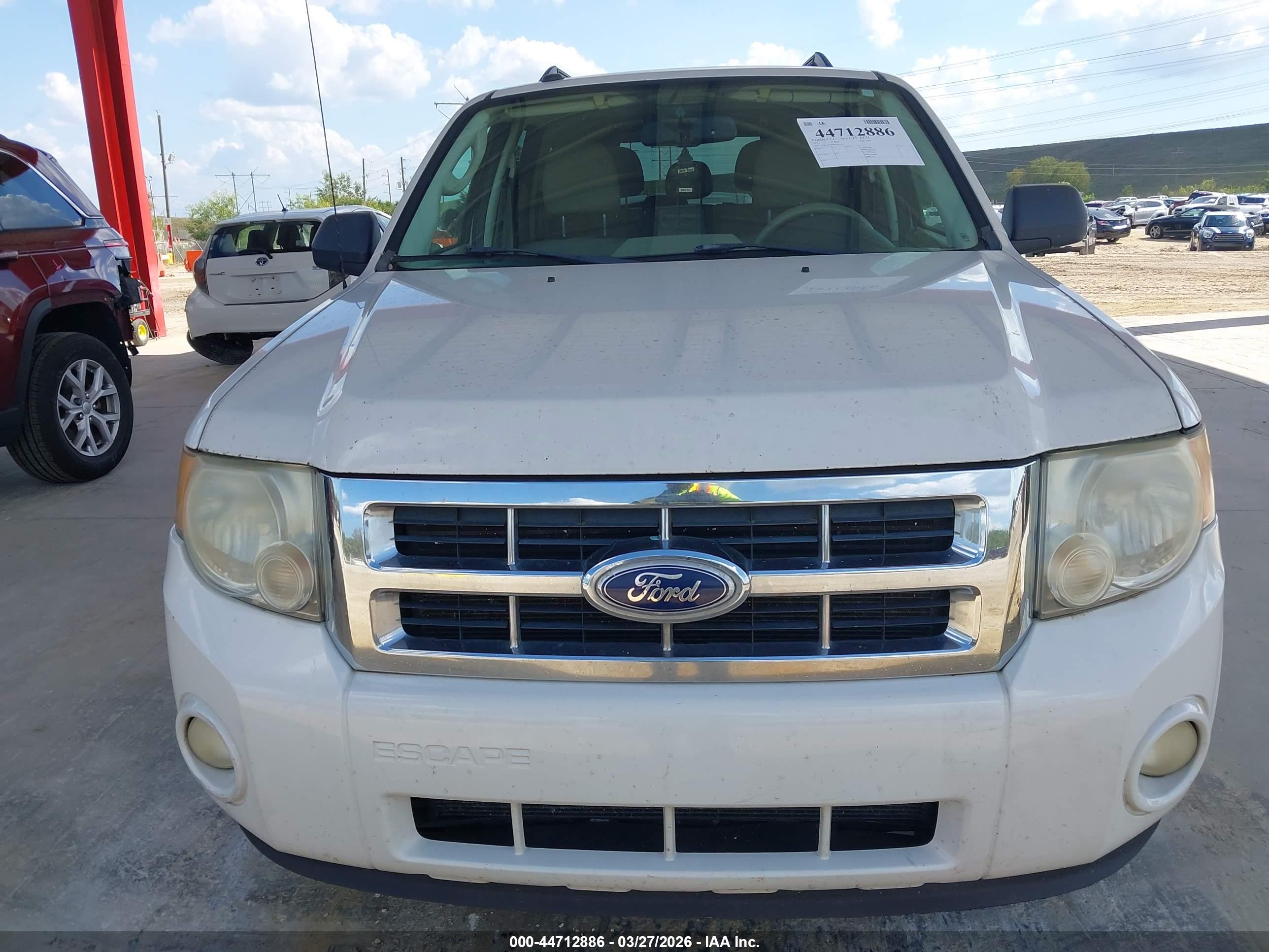 FORD ESCAPE image 6