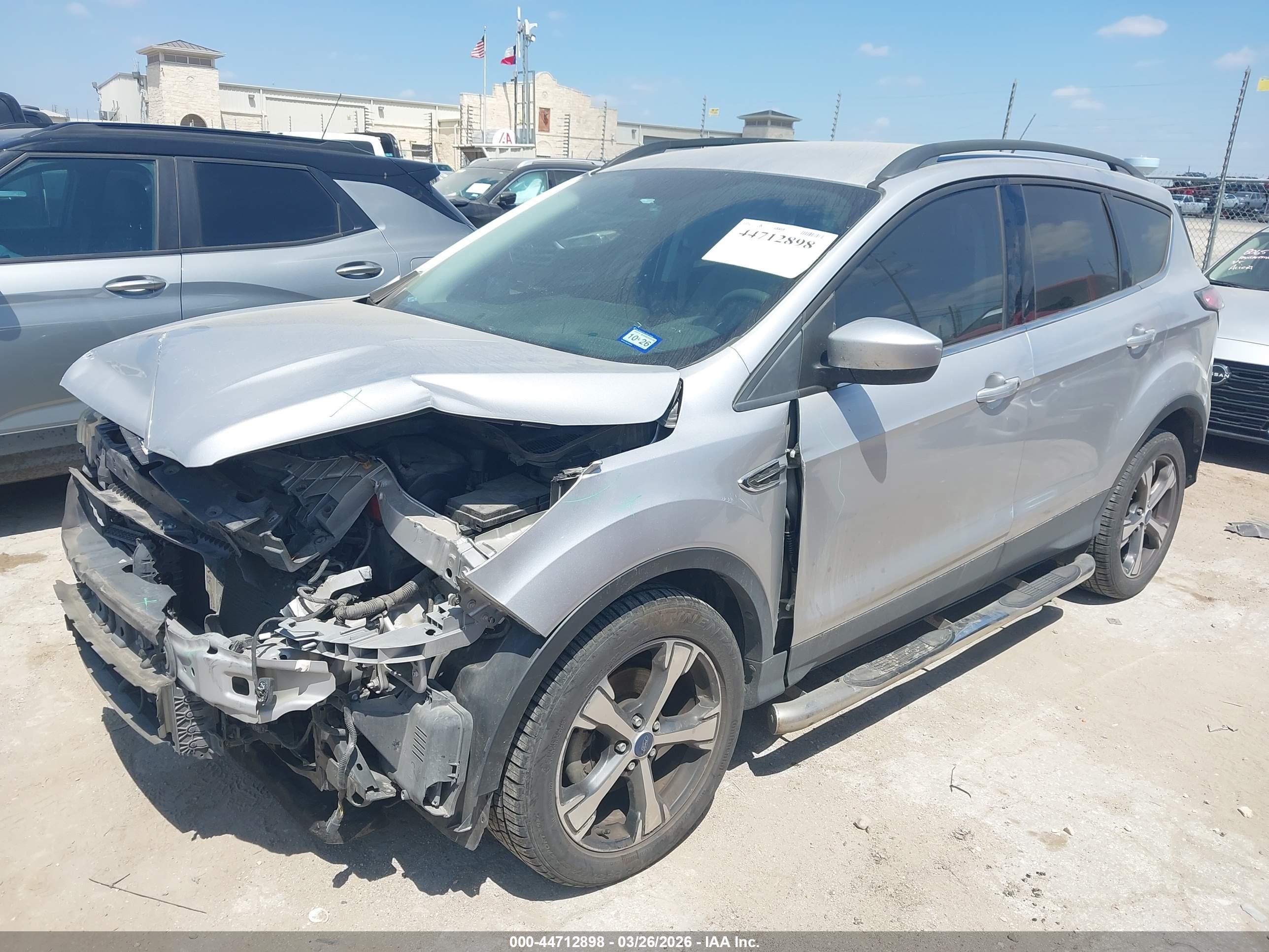 FORD ESCAPE image 2