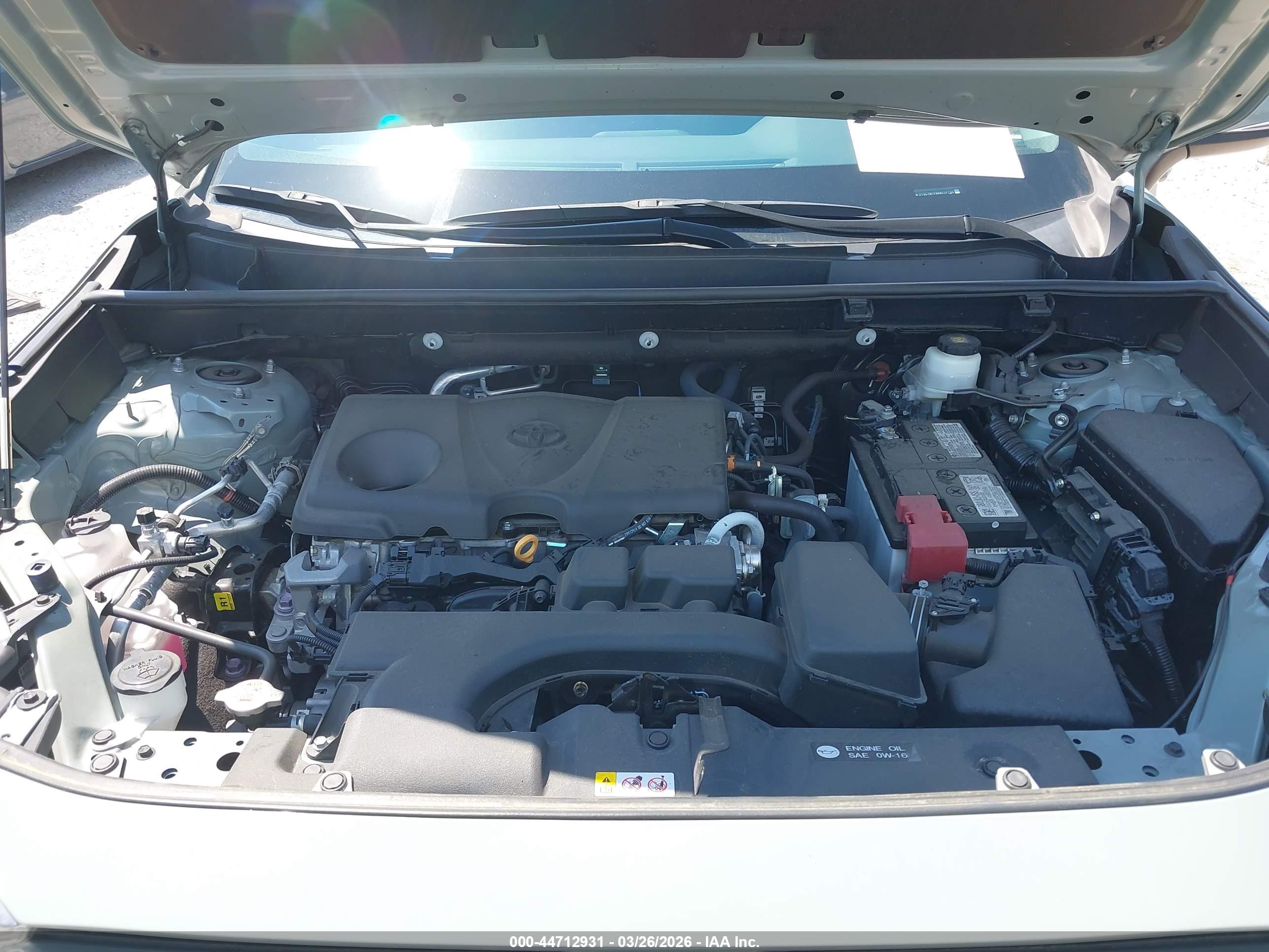 TOYOTA RAV4 image 10