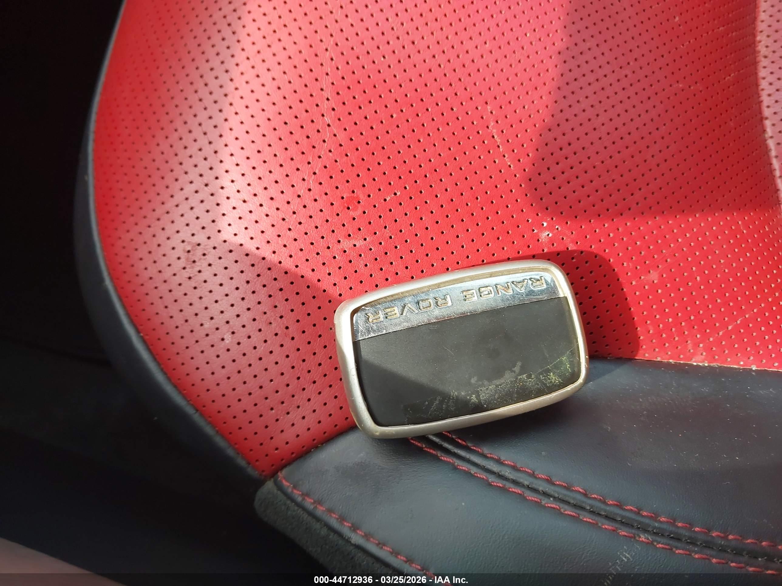 LAND ROVER image 11