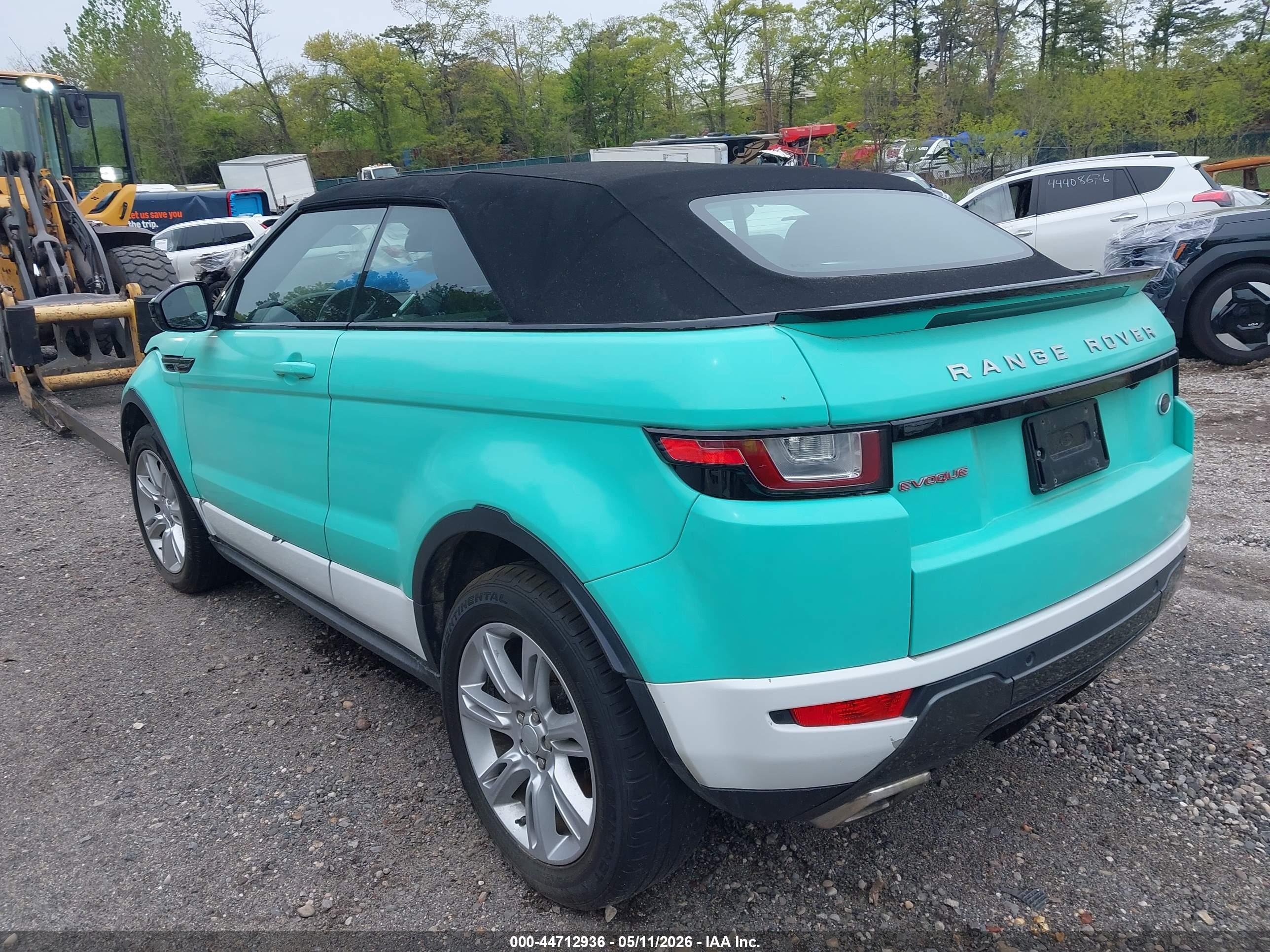 LAND ROVER image 3