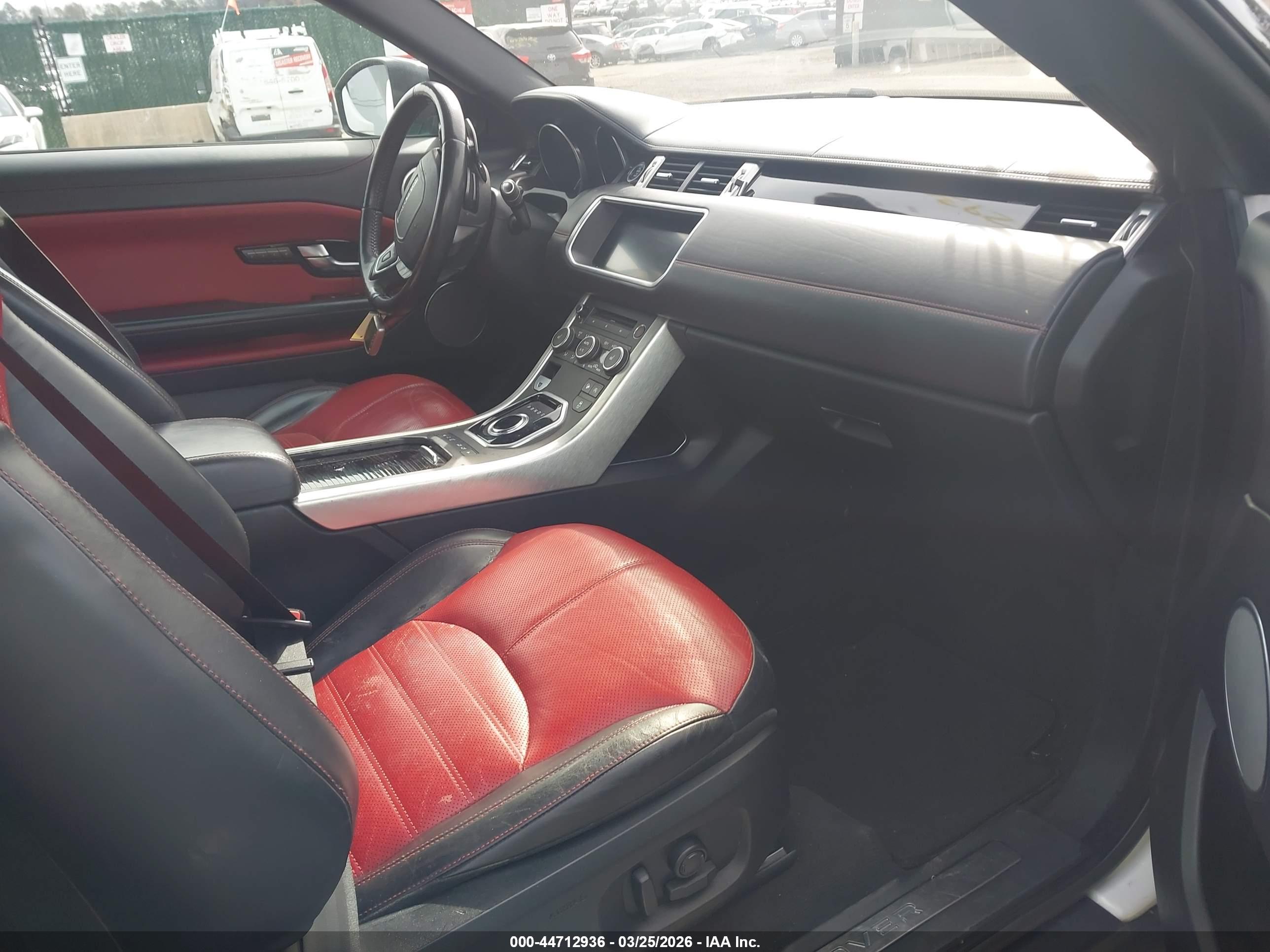 LAND ROVER image 5