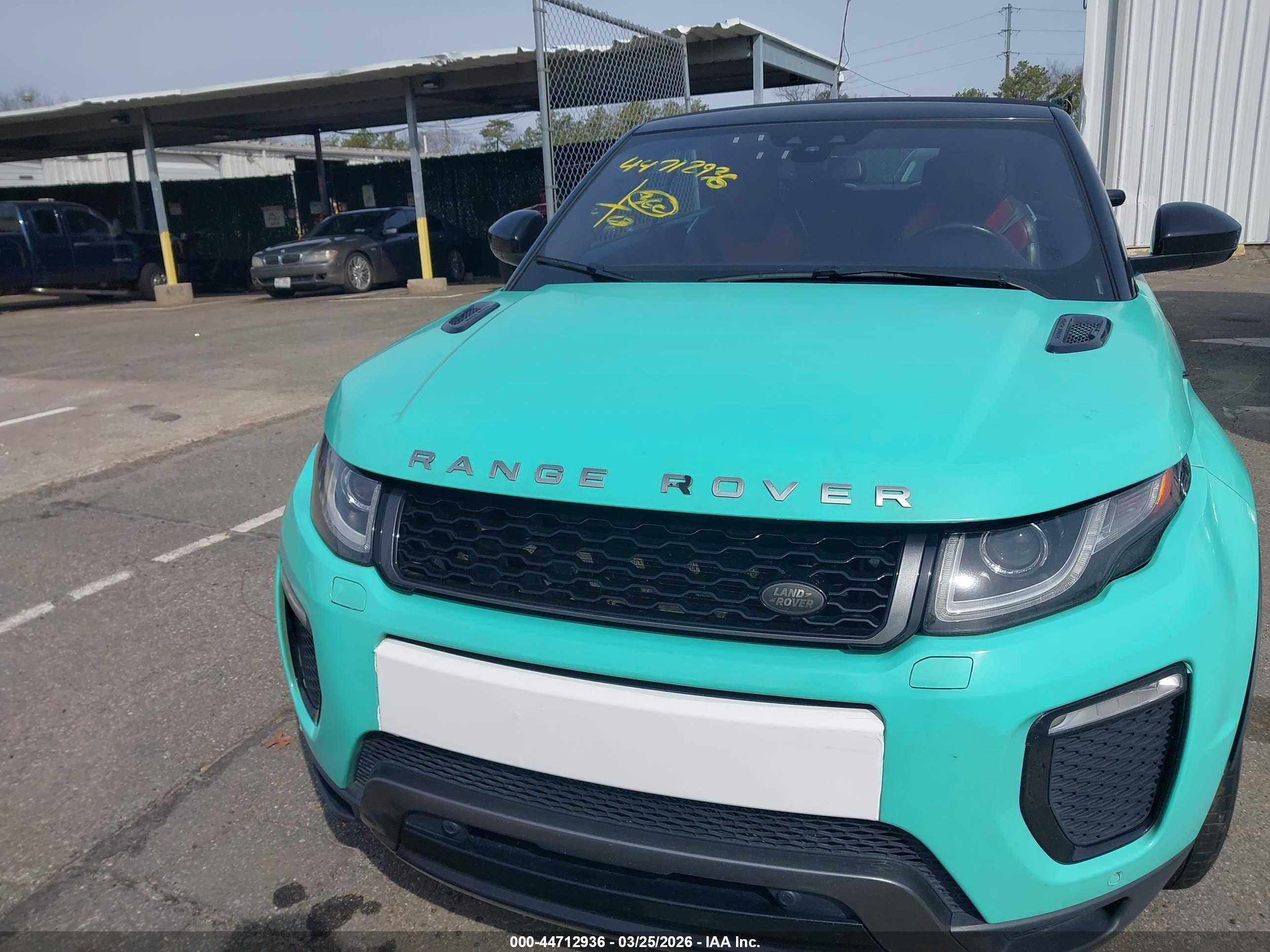 LAND ROVER image 6
