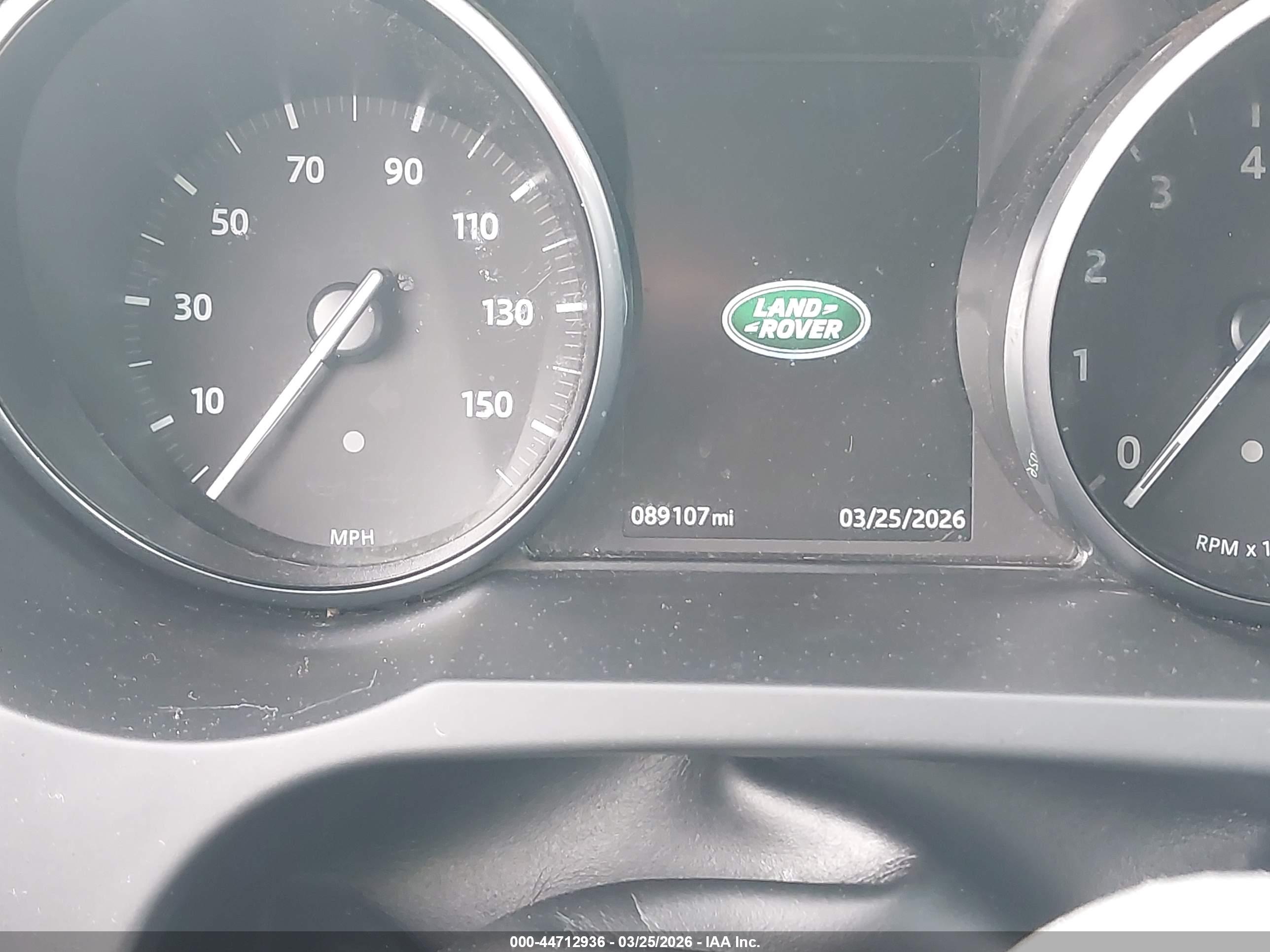LAND ROVER image 7
