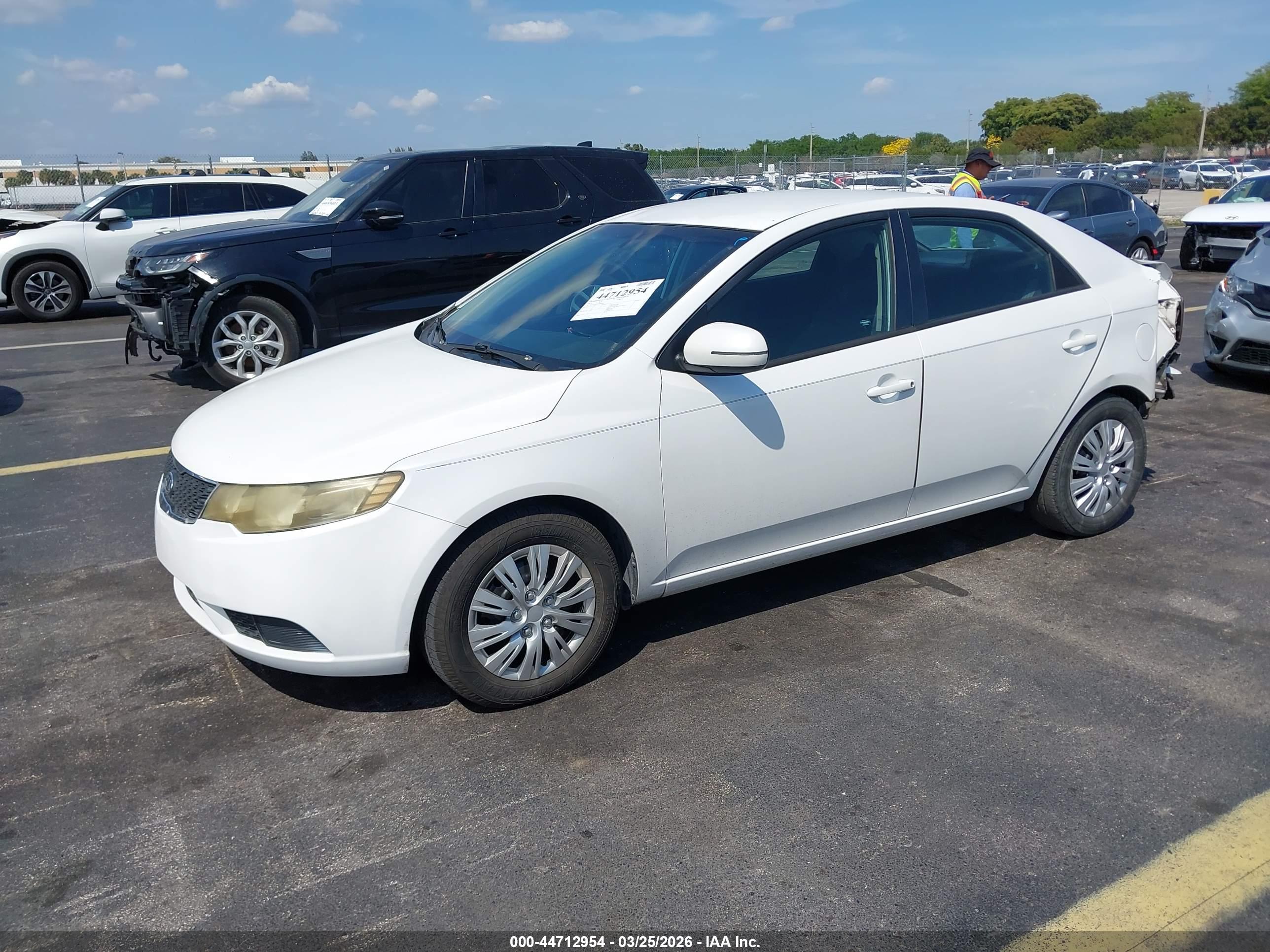 KIA FORTE image 2