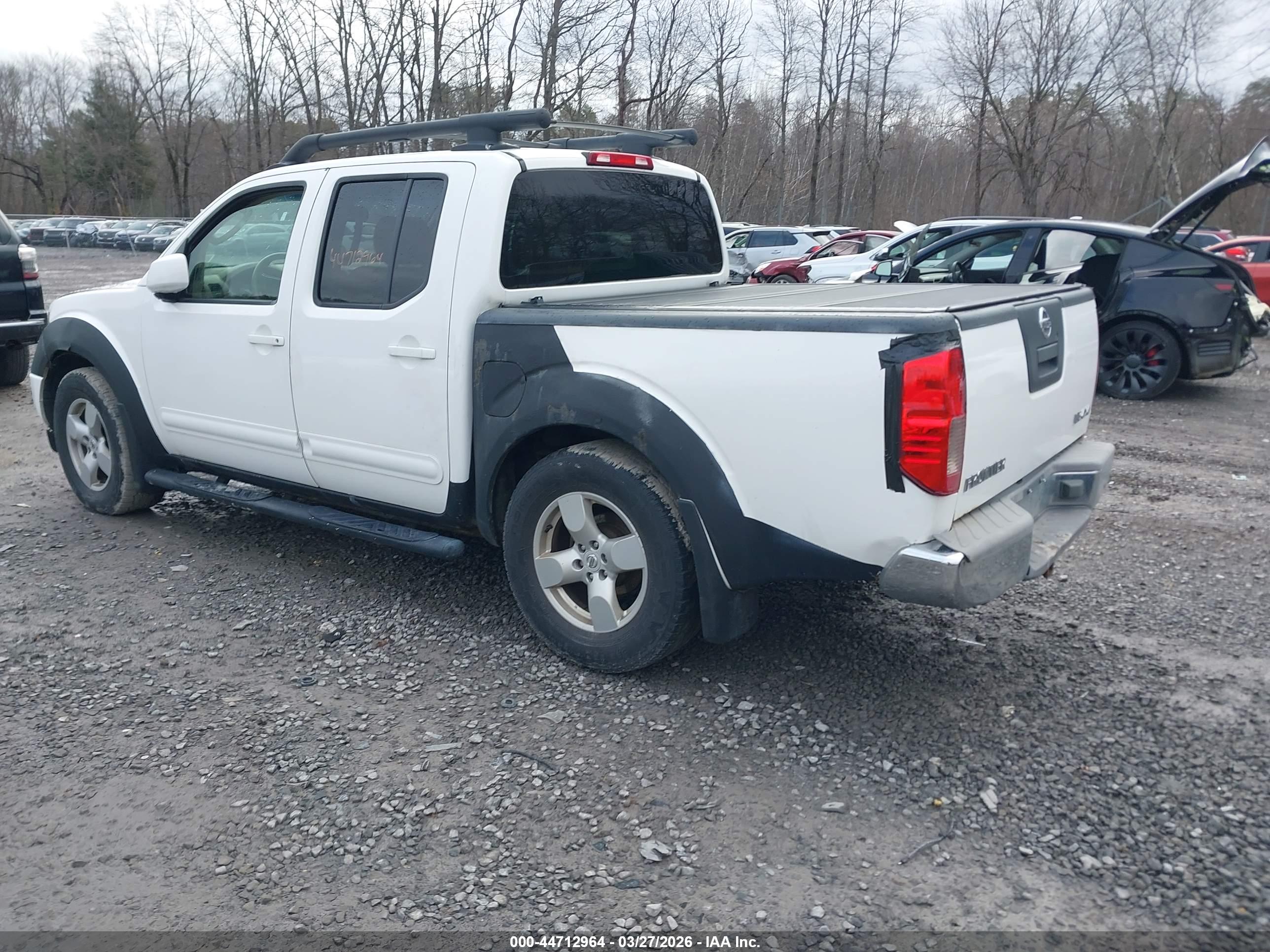 NISSAN FRONTIER image 3