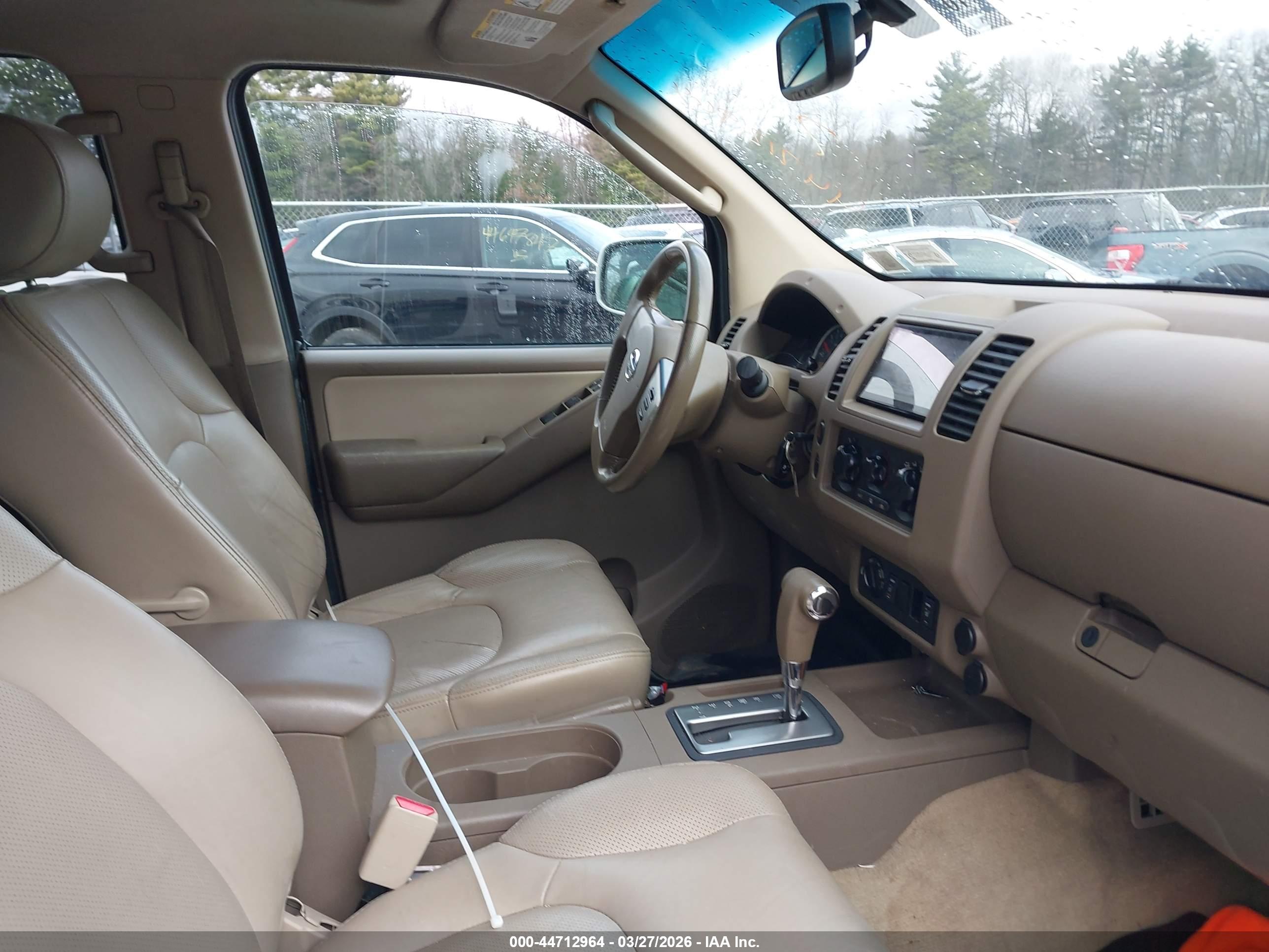 NISSAN FRONTIER image 5