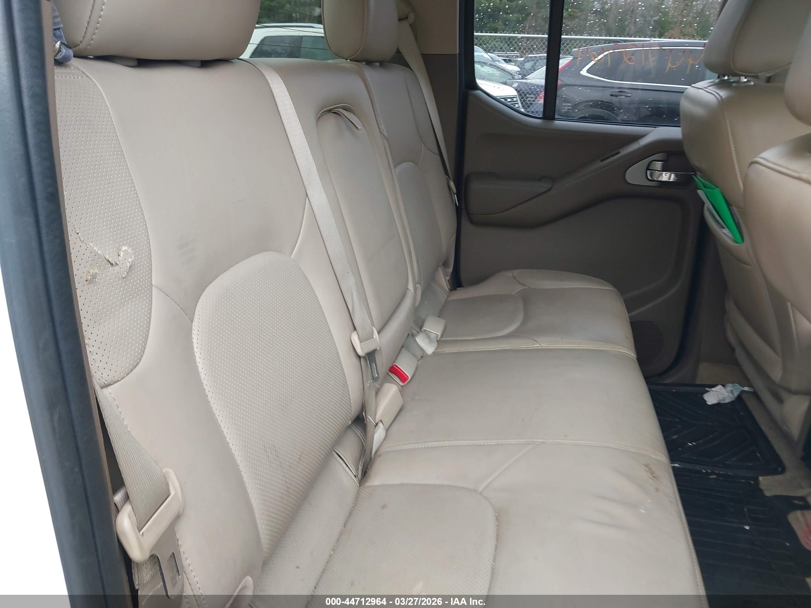 NISSAN FRONTIER image 8